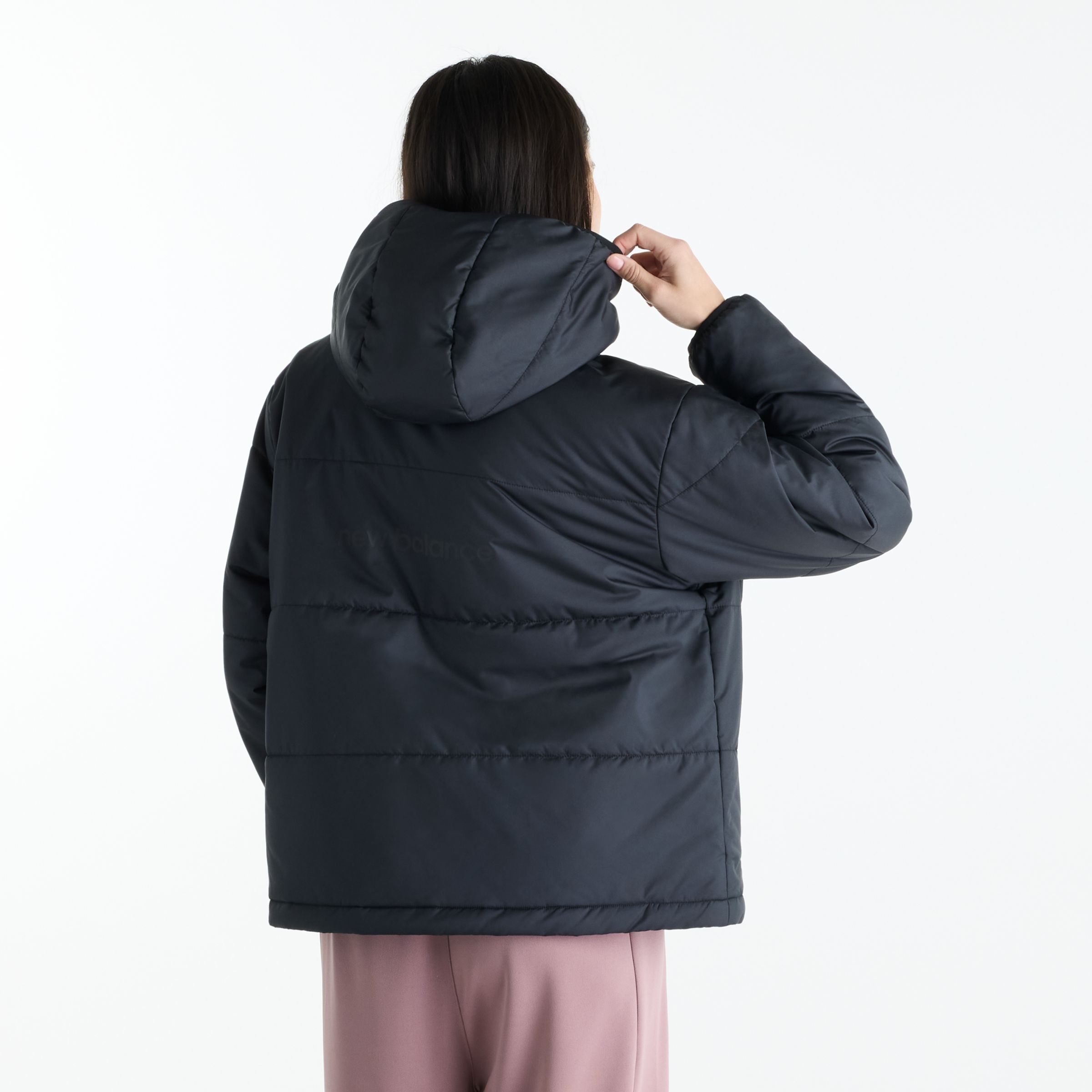 Gemma is wearing size S and is 5'7"/170.18cm. Chest: 30.5"/77.47cm, Waist: 24"/60.96cm, Hips: 35"/88.9cm