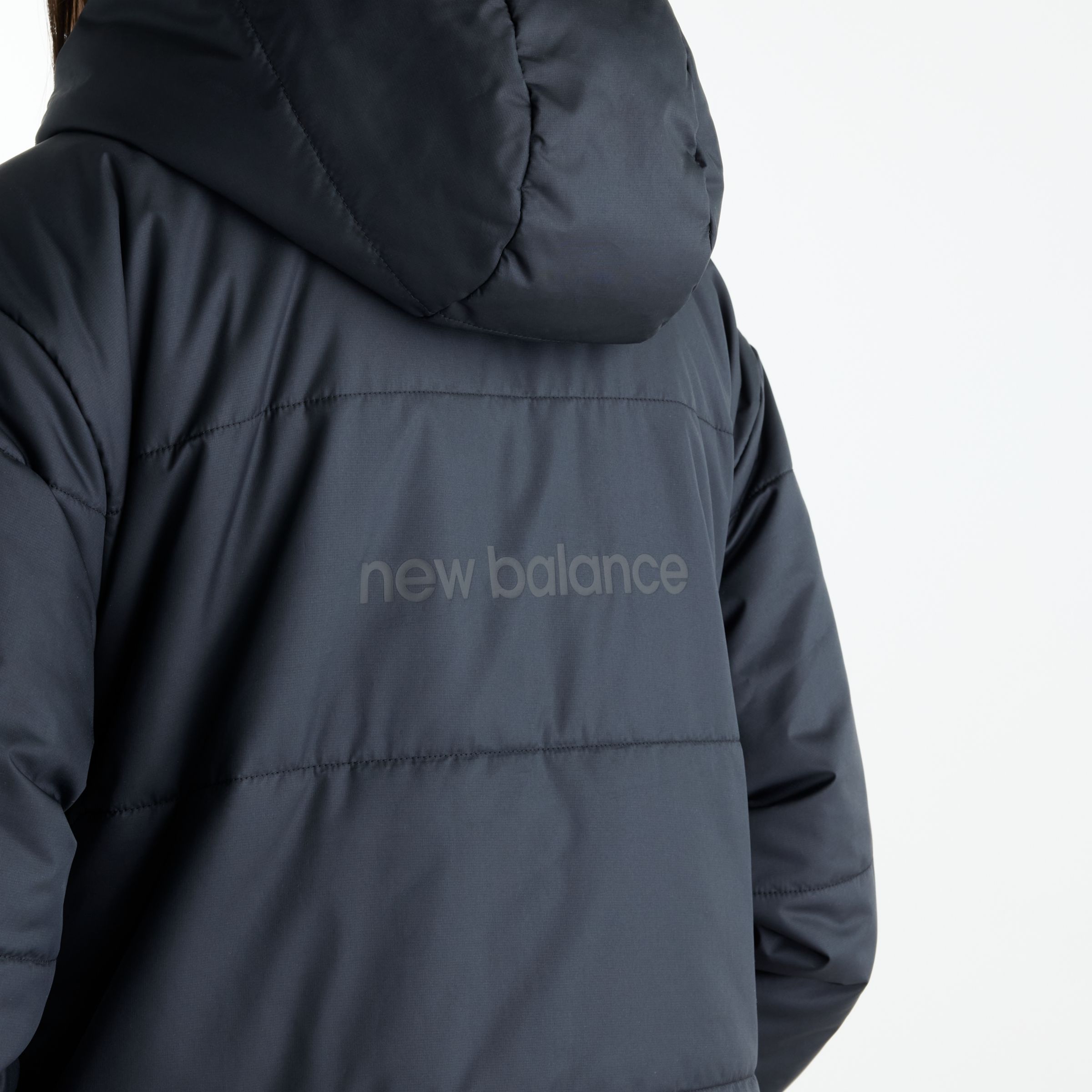 New Balance パデッドジャケット ショート, WJ62K8E4BK