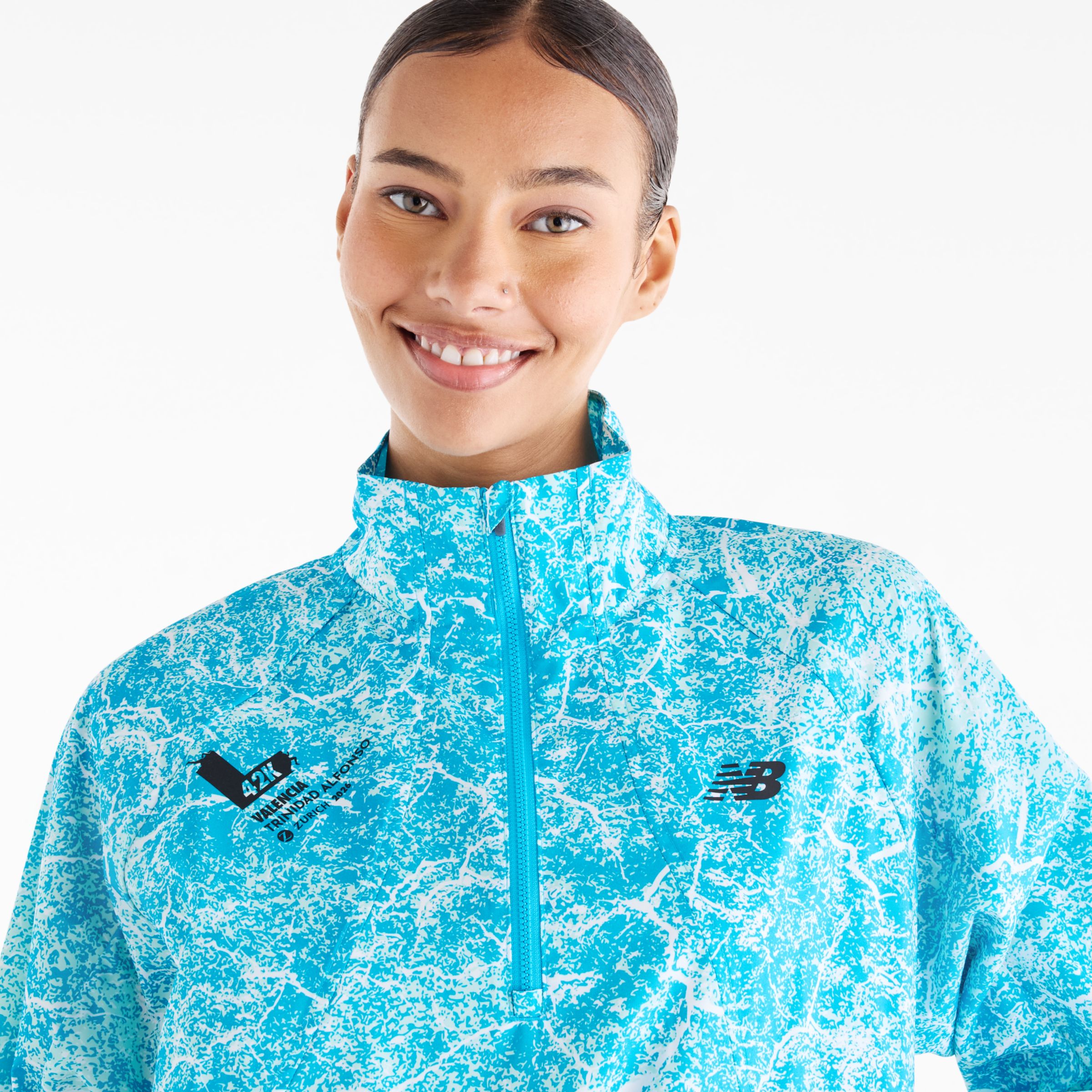 Lola is wearing size S and is 5'8"/172.72cm. Chest: 31.5"/80.01cm, Waist: 25.5"/64.77cm, Hips: 36"/91.44cm