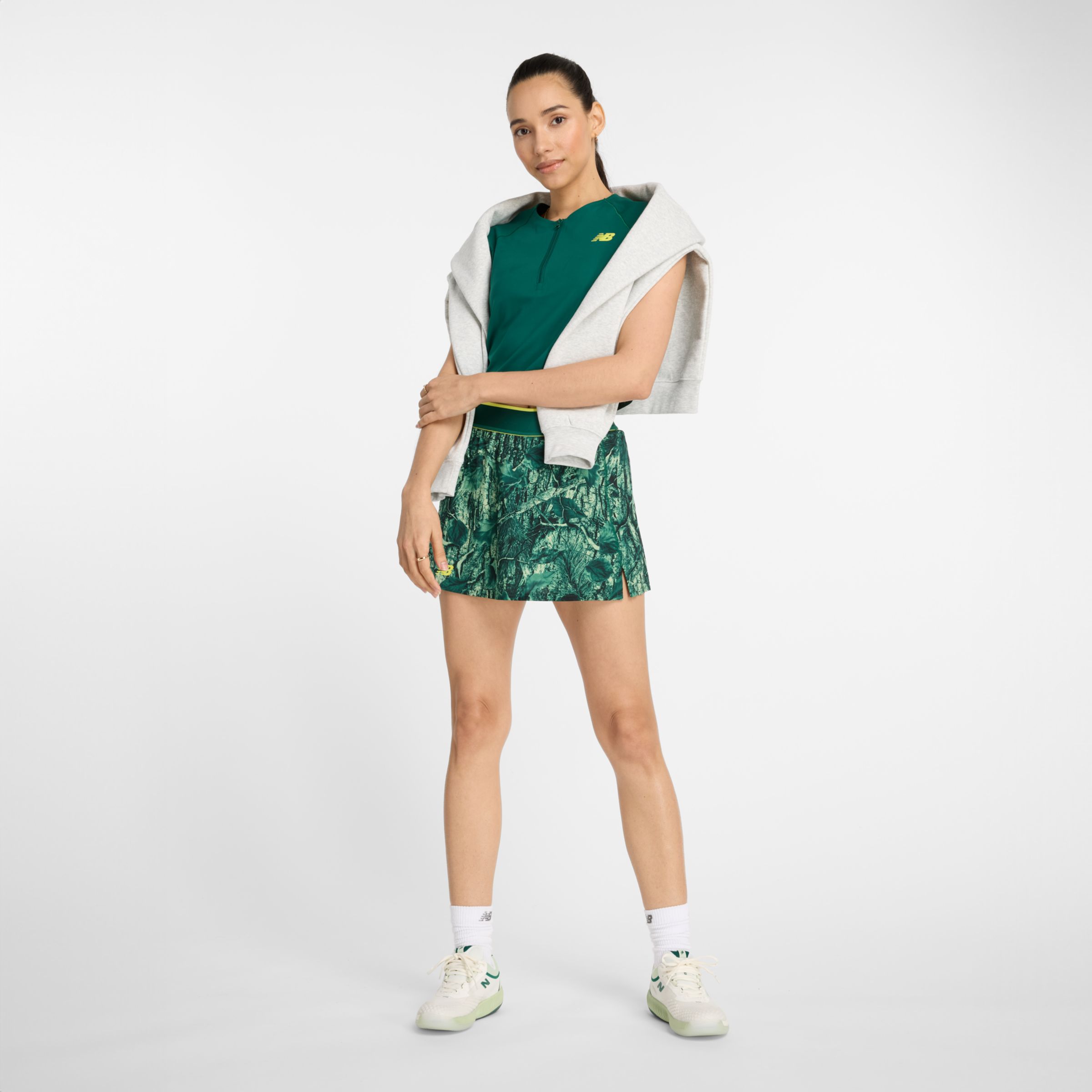 

New Balance Women's Women's Printed Tournament Skort Green - Green