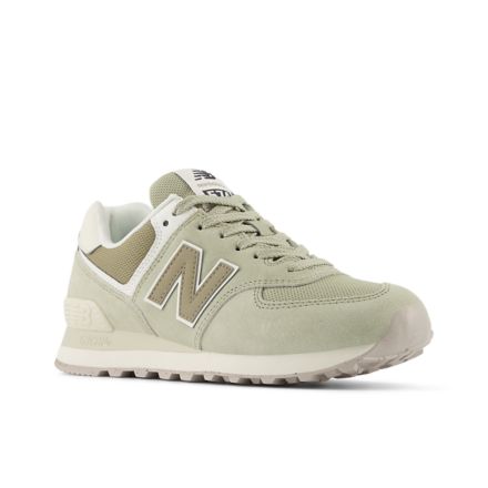 New balance 24 womens casual shoe hotsell