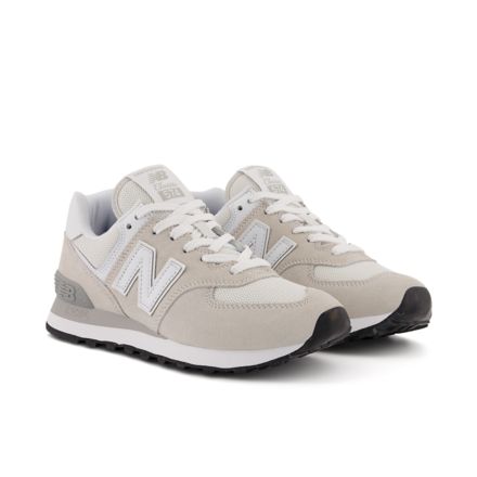 New balance best sale black sneakers ladies