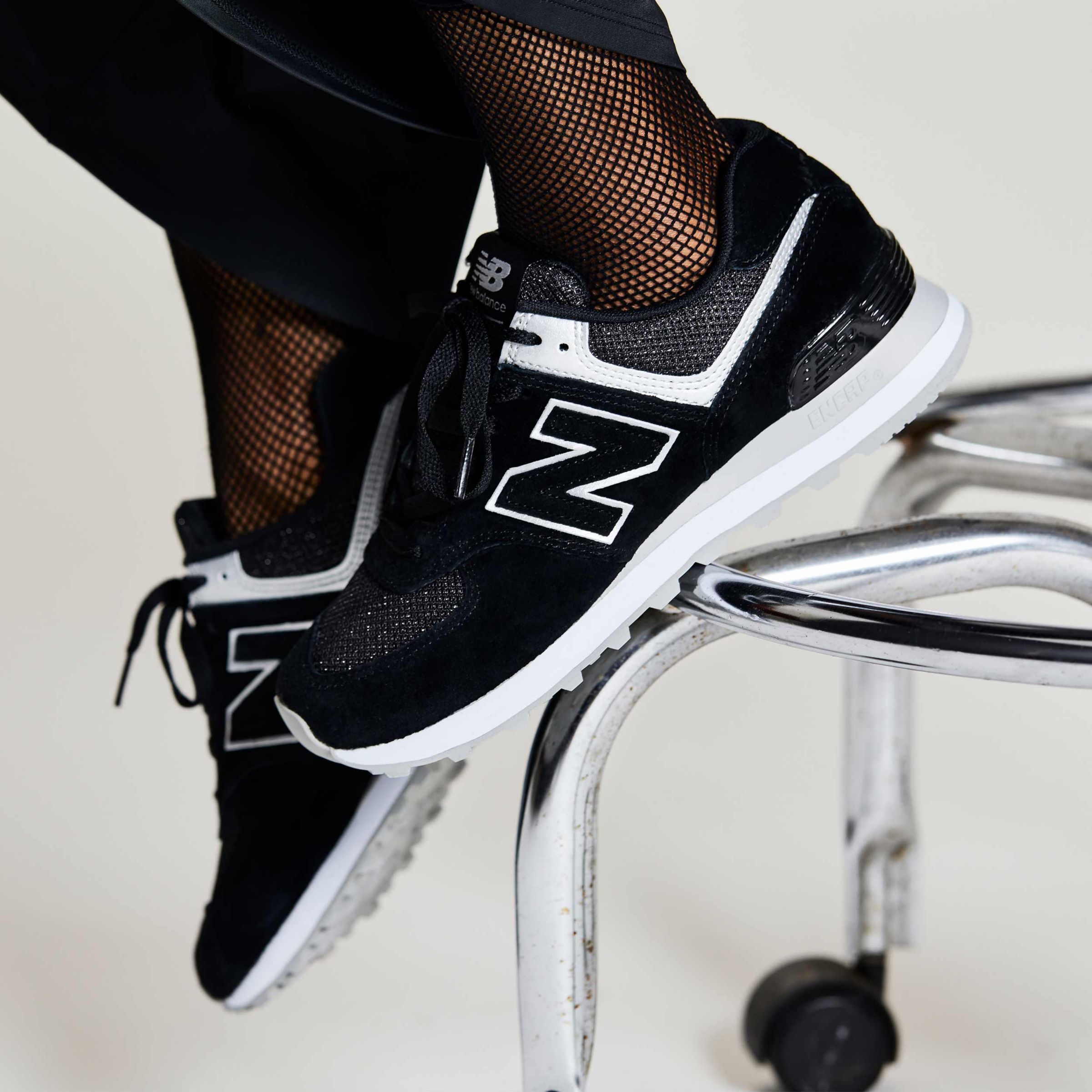 new balance 574 silver metallic with black