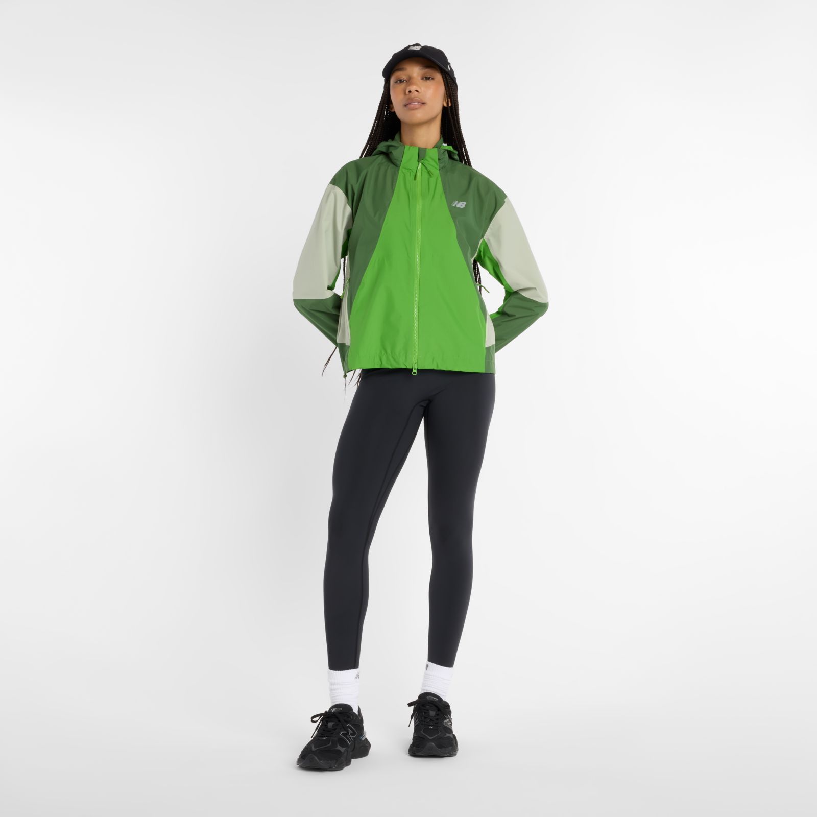 Женские куртки New Balance RC Waterproof Jacket — фото 2
