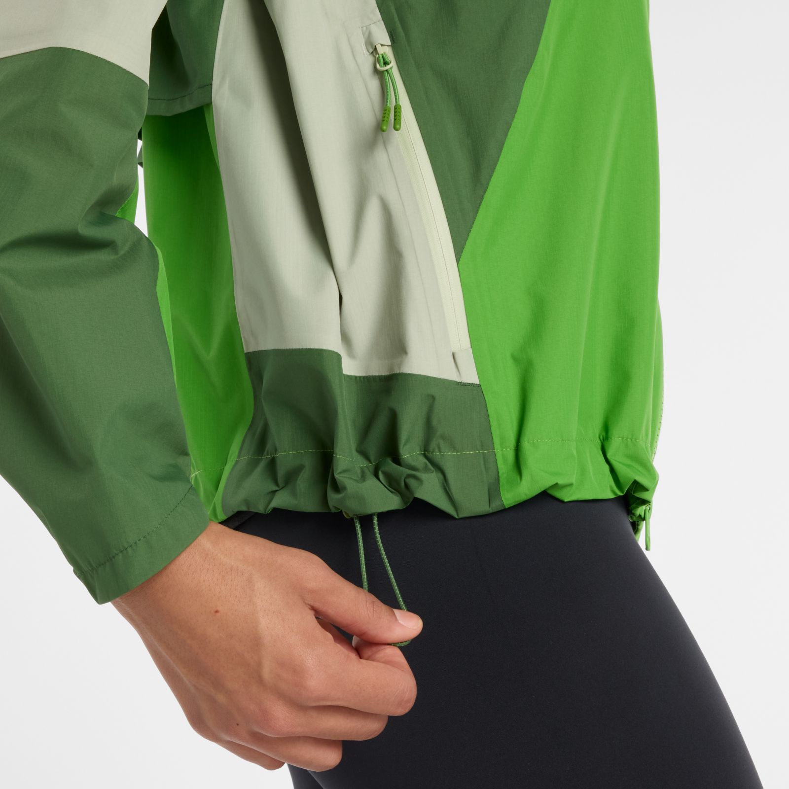 Женские куртки New Balance RC Waterproof Jacket — фото 6