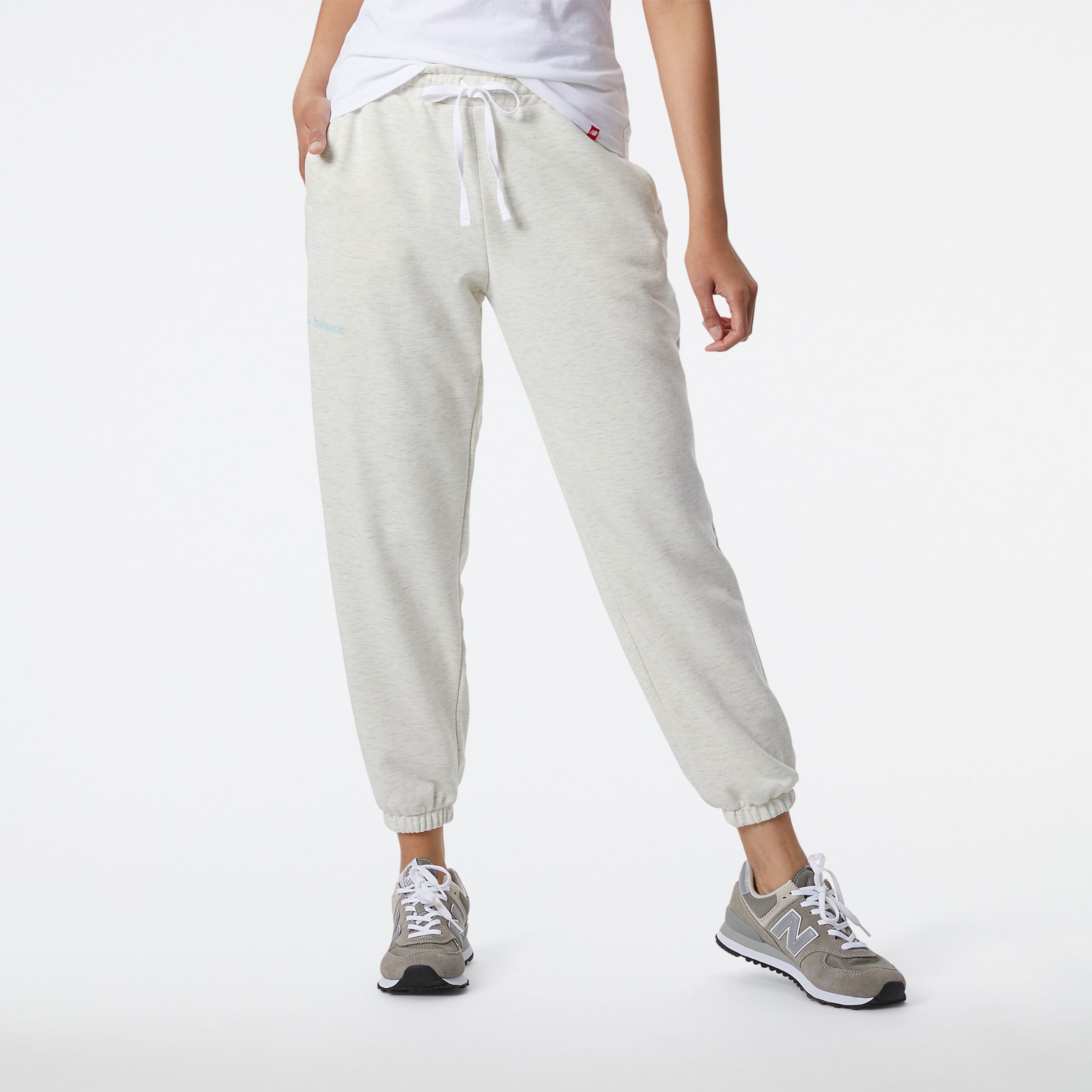 

New Balance Women's NB Essentials Sweatpant White - White
