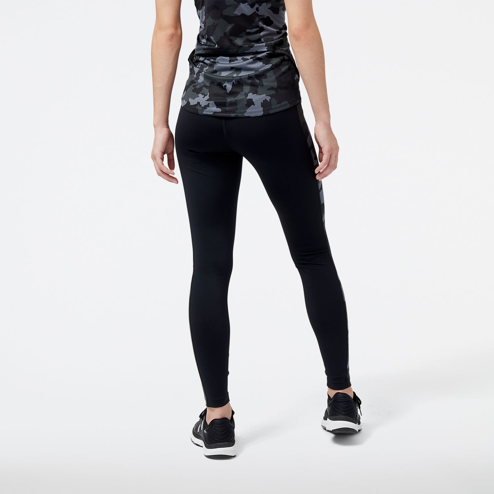 New Balance Women's Reflective Accelerate Tight 22 : : Clothing,  Shoes & Accessories