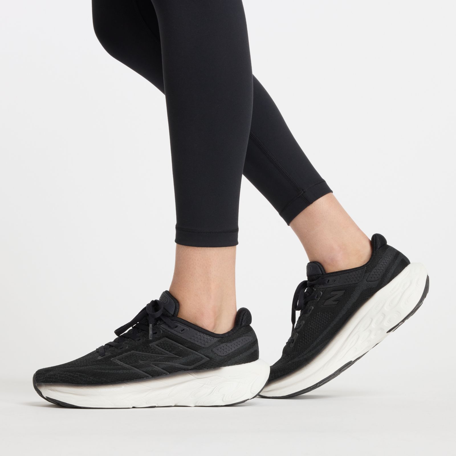 Женские брюки New Balance NB Harmony Pocket High Rise Legging 25" — фото 7