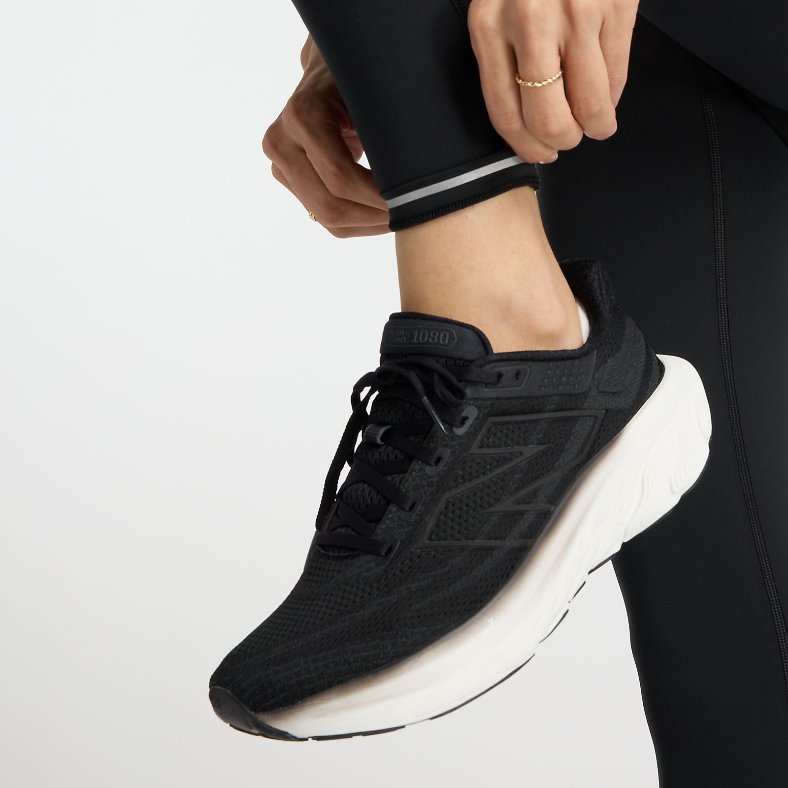 Женские брюки New Balance NB Sleek High Rise Legging 27" — фото 6