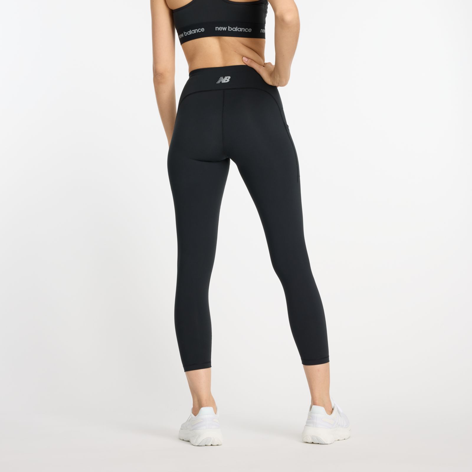 Женские брюки New Balance NB Sleek Pocket High Rise Legging 23" — фото 3