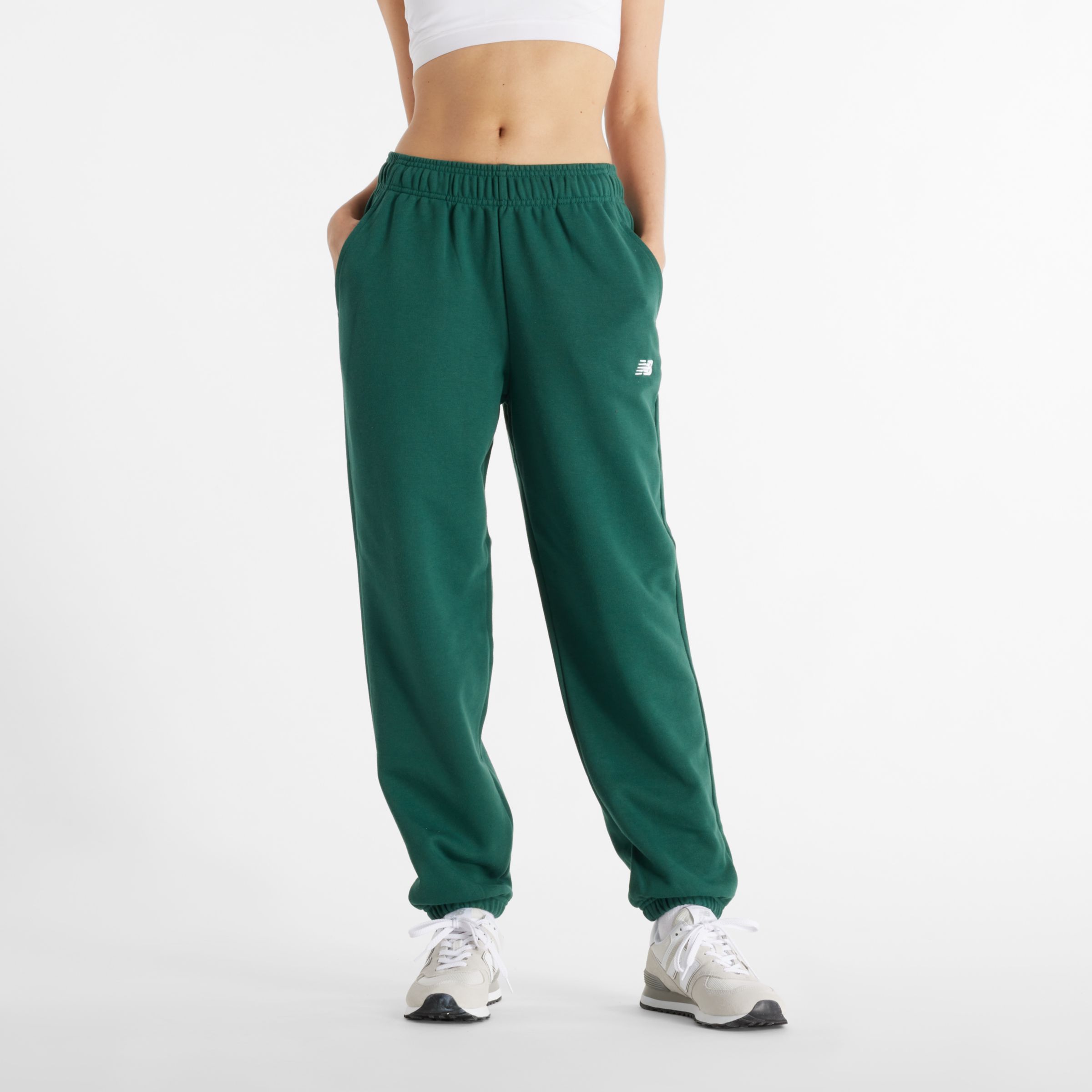 

New Balance Women's Sport Essentials French Terry Jogger Green - Green