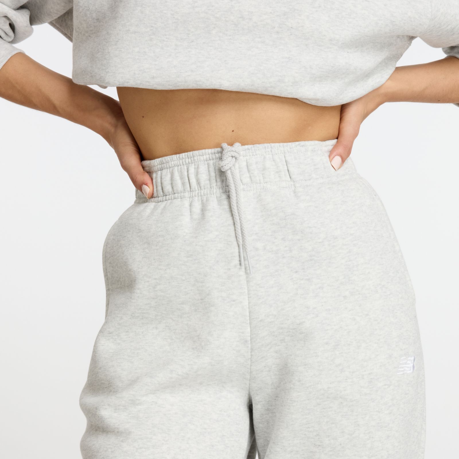 Женские брюки New Balance Sport Essentials Fleece Jogger — фото 2