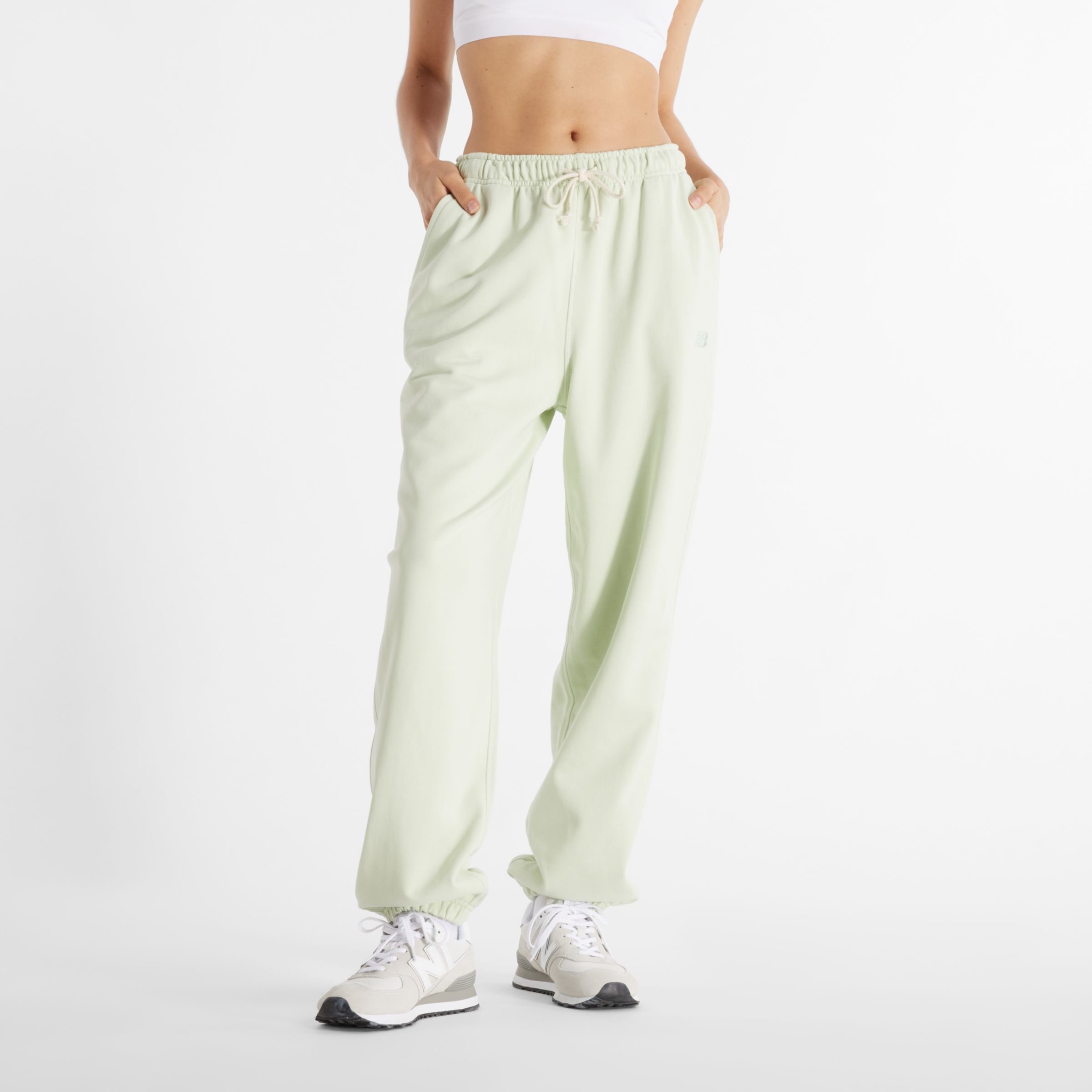 

New Balance Women's Athletics French Terry Jogger Green - Green