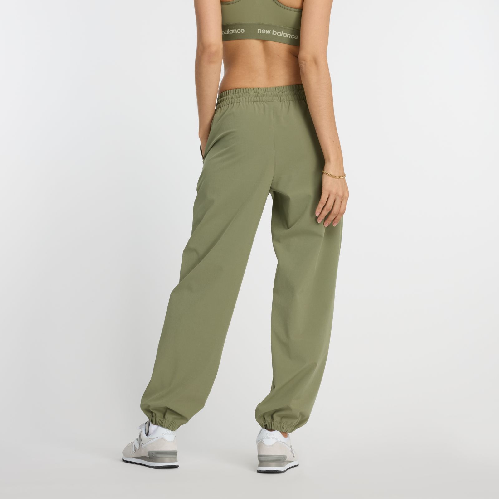 Женские брюки New Balance Athletics Stretch Woven Jogger — фото 3