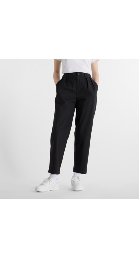 New Balance Boylston Twill Tapered Pant in Black