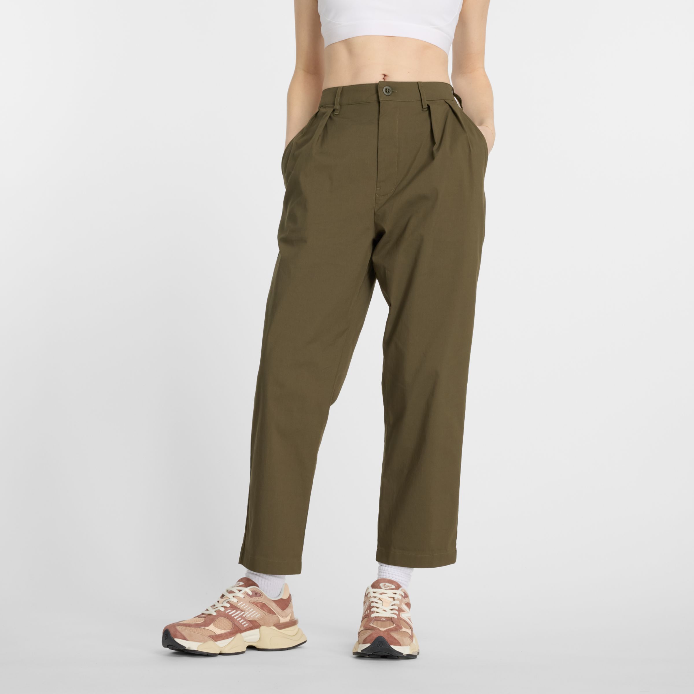 

New Balance Women's Boylston Twill Tapered Pant Green - Green