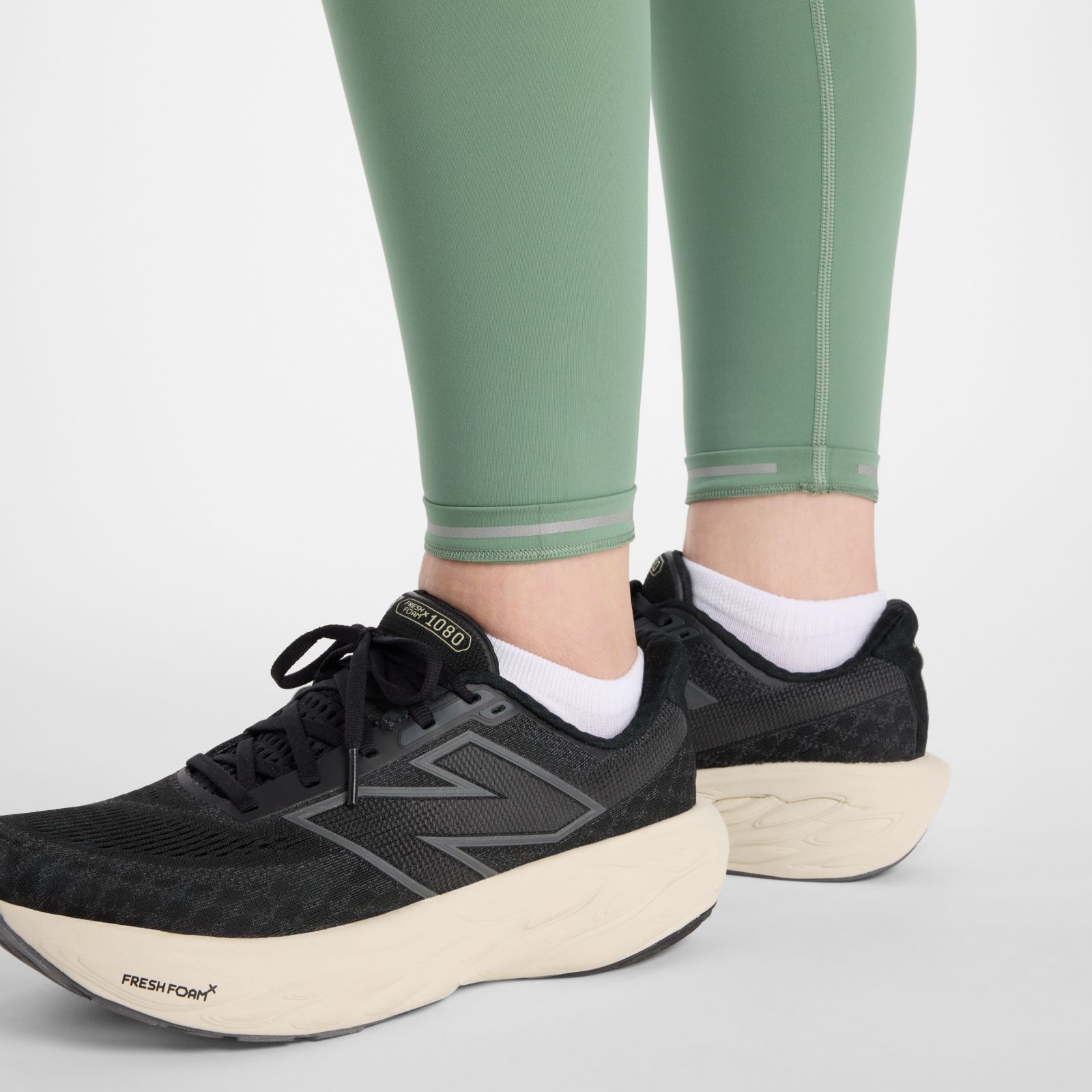 Женские брюки New Balance RC Pocket Legging 27" — фото 6