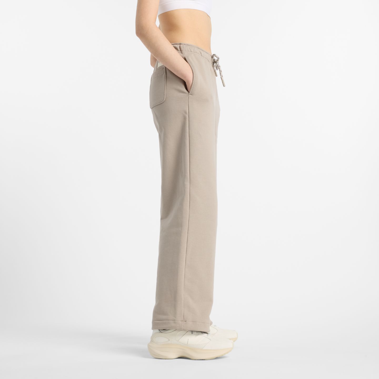 Женские брюки New Balance NBX Lunar New Year Pant, цвет: Серо-бежевый — фото 4