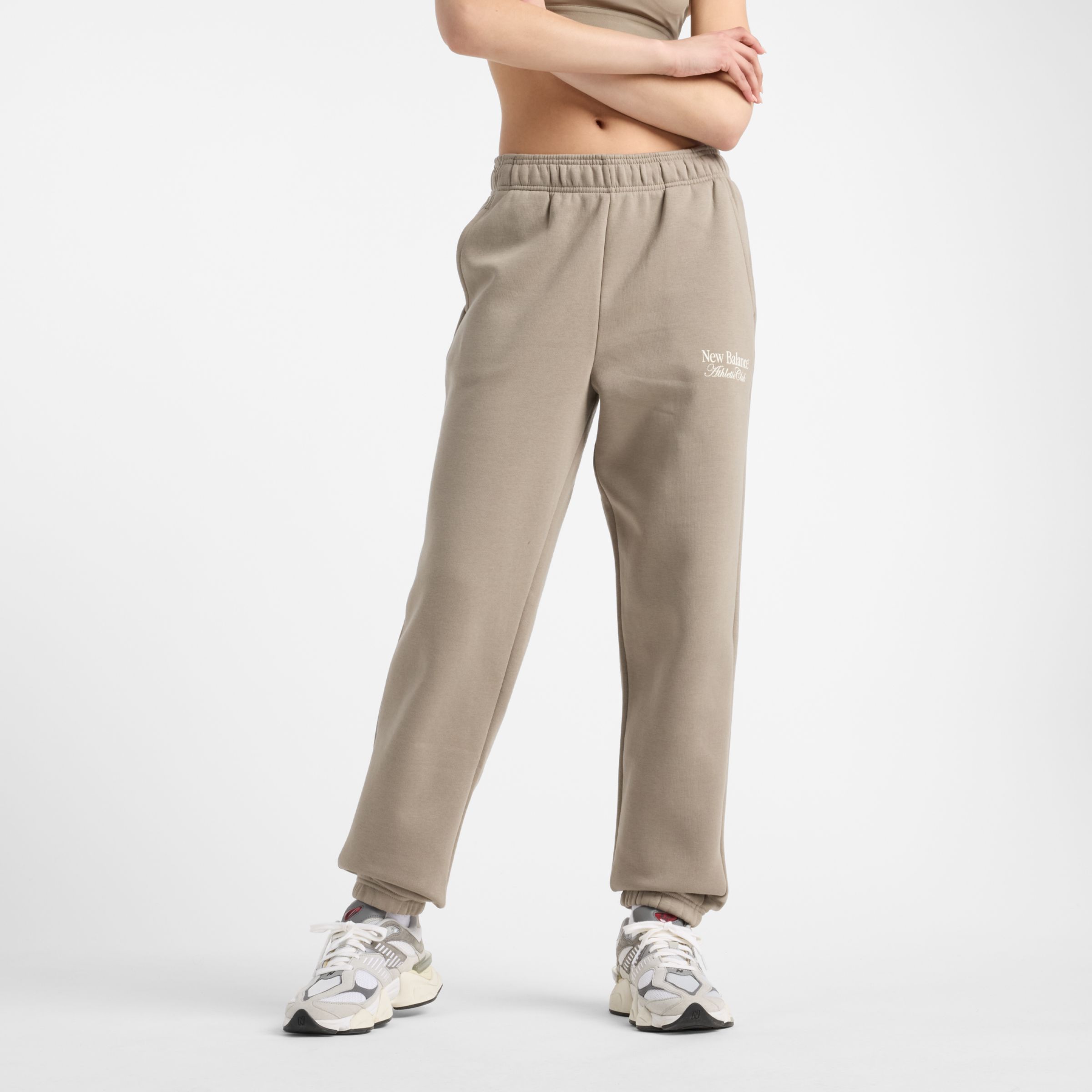 New Balance Women's Linear Fleece Jogger in Brown Cotton, size Medium
