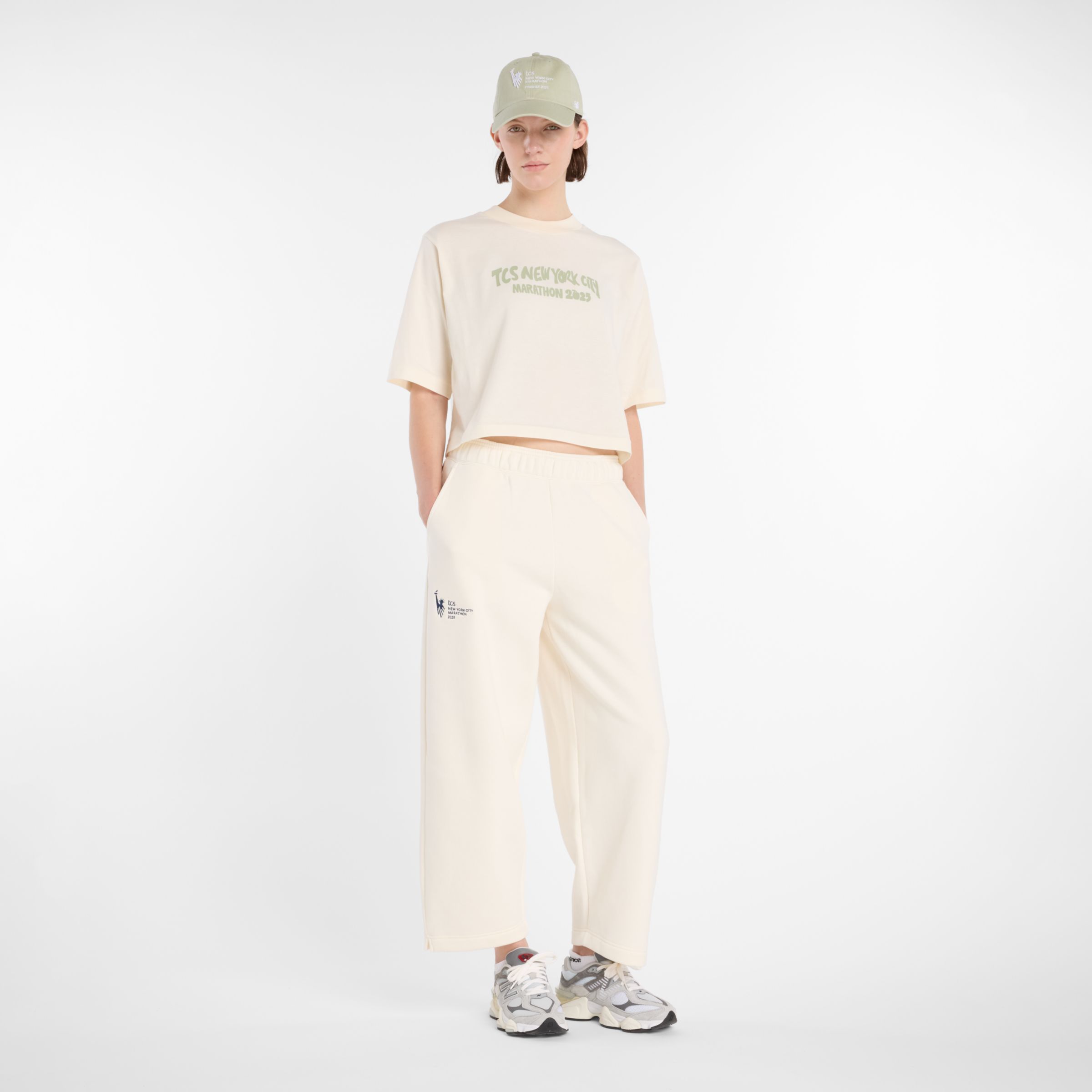 NYC Marathon Linear Heritage Fleece Barrel Leg Pant - New Balance