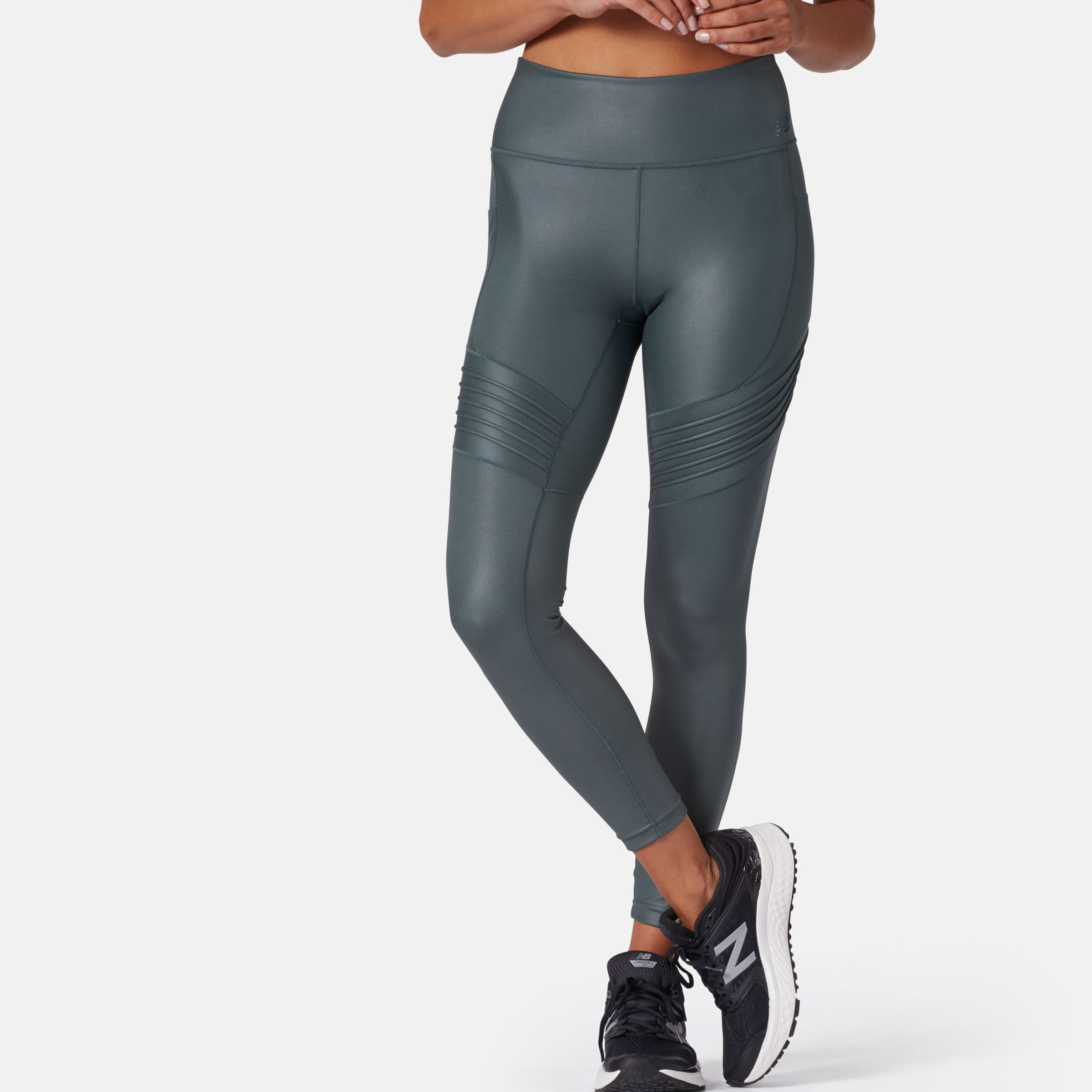 new balance captivate tight