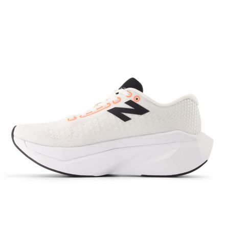 ★New Balance★ オフホワイト FuelCell SuperComp スニーカー FuelCell SuperComp Trainer v3 - New Balance