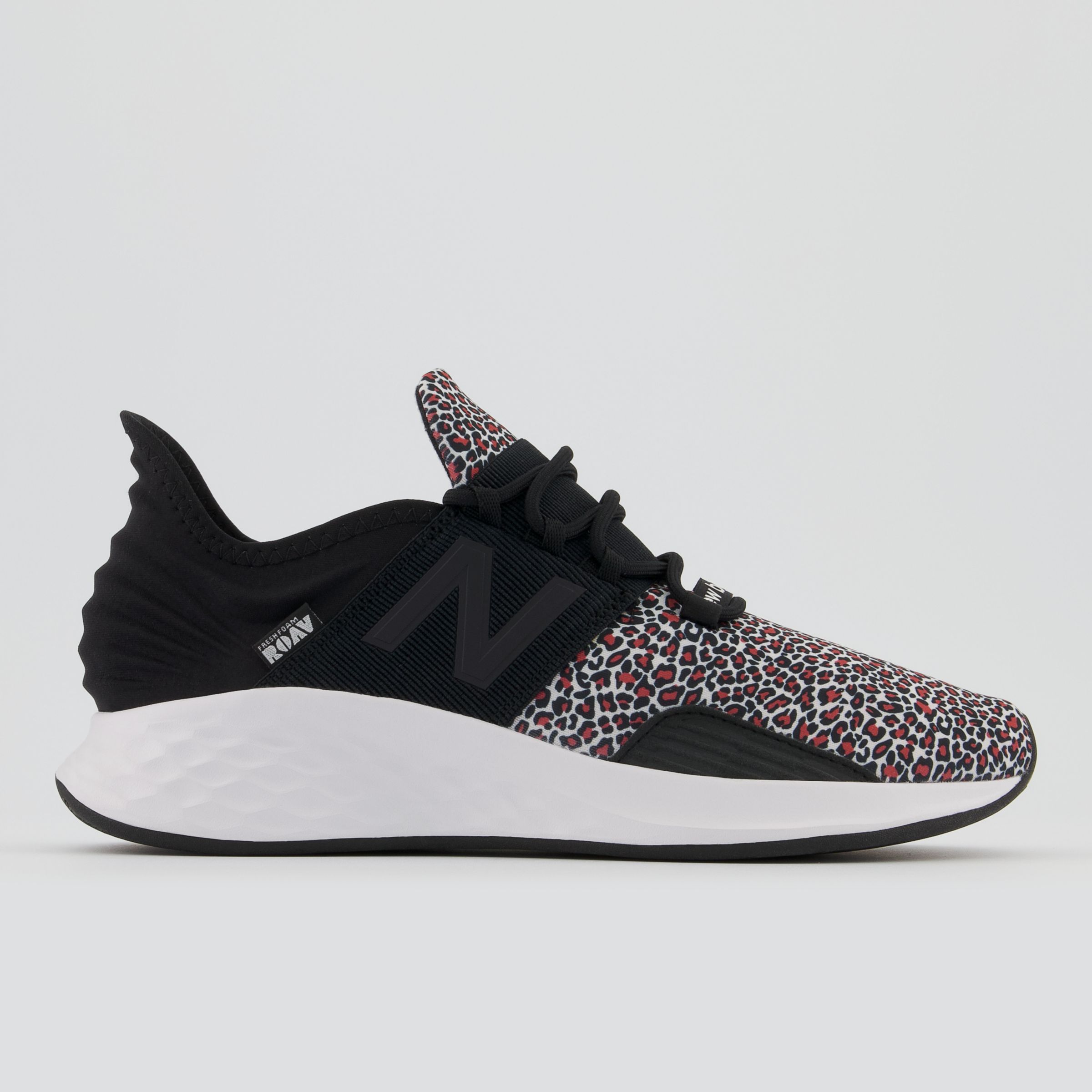 

New Balance Women's Fresh Foam Roav Black/Red/White - Black/Red/White