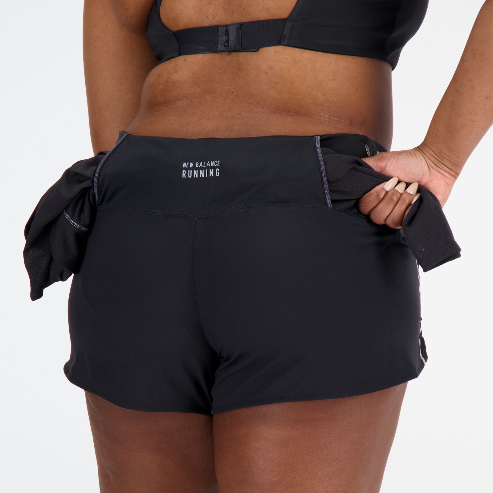 Женские брюки New Balance Impact Run 3 Inch Short — фото 5
