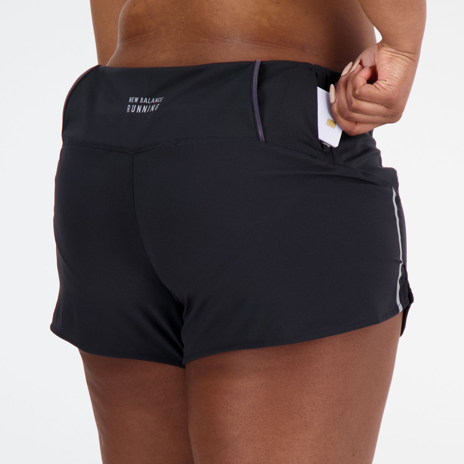 Женские брюки New Balance Impact Run 3 Inch Short — фото 6