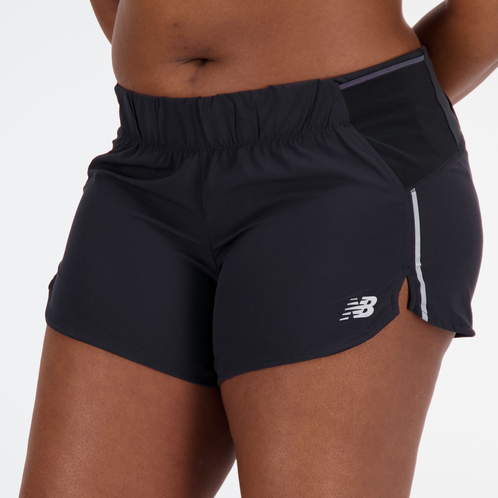 Женские брюки New Balance Impact Run 3 Inch Short — фото 8