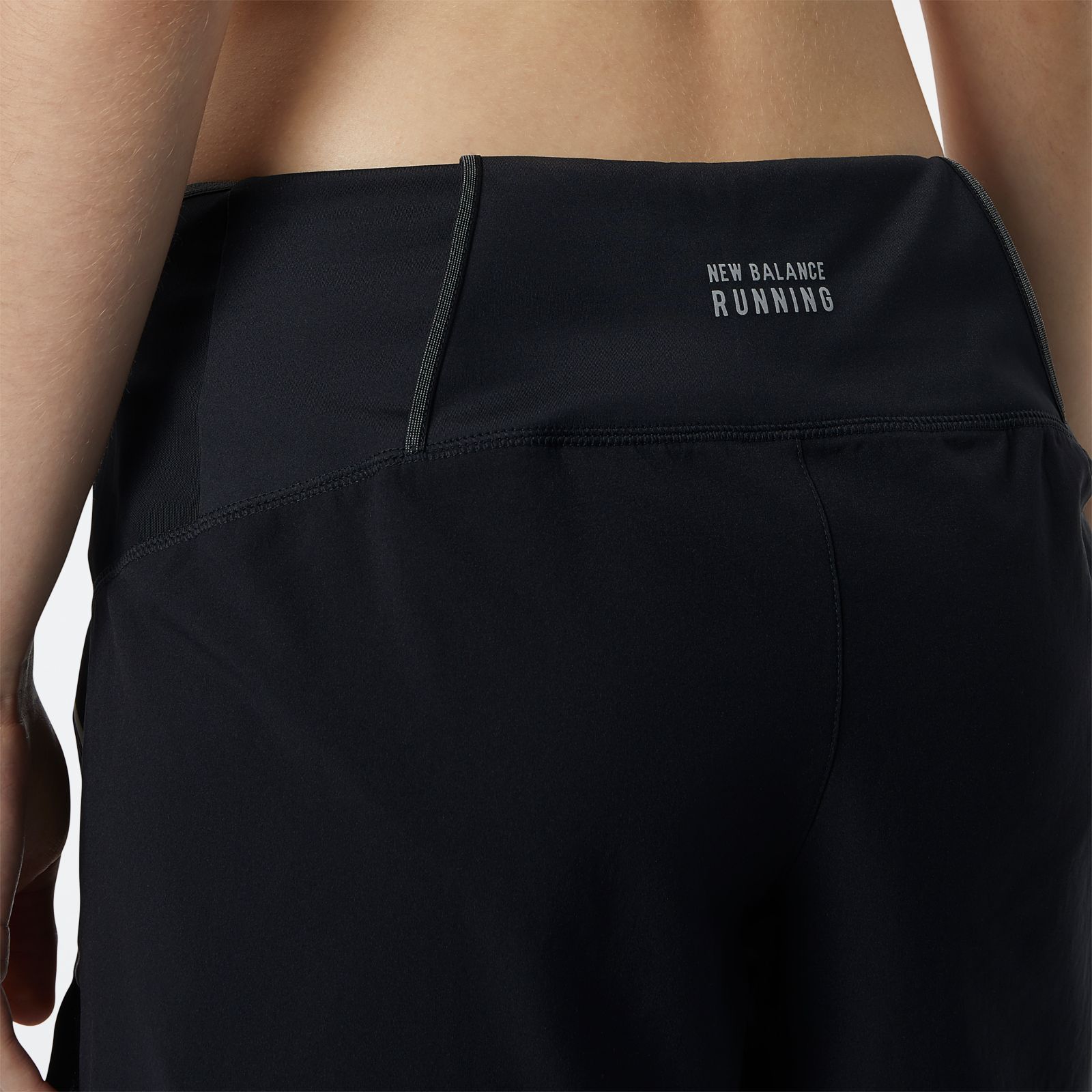 Женские брюки New Balance Impact Run 5 Inch Short — фото 2