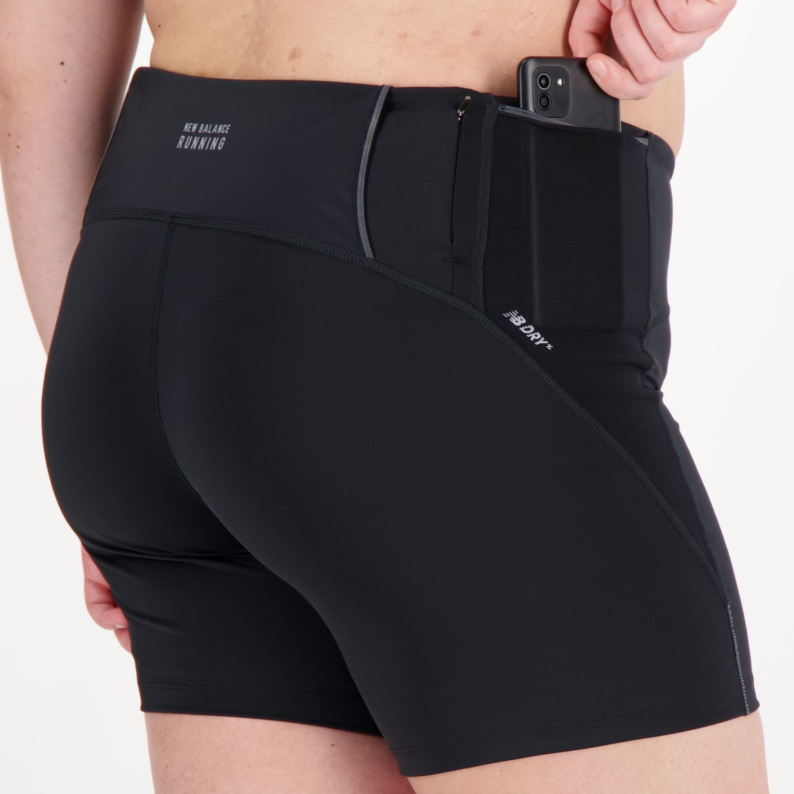 Женские брюки New Balance Impact Run Fitted Short — фото 7