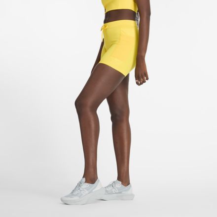 District Vision x New Balance 合身短褲