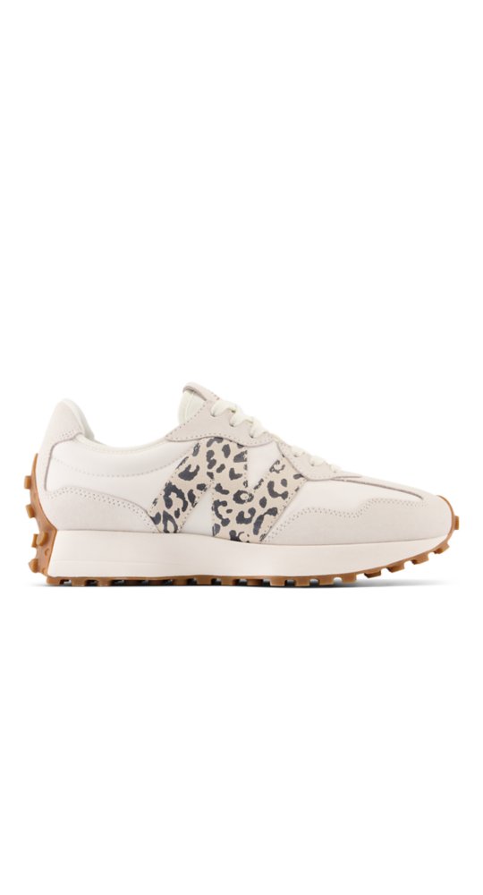 New Balance 327 in Sea Salt