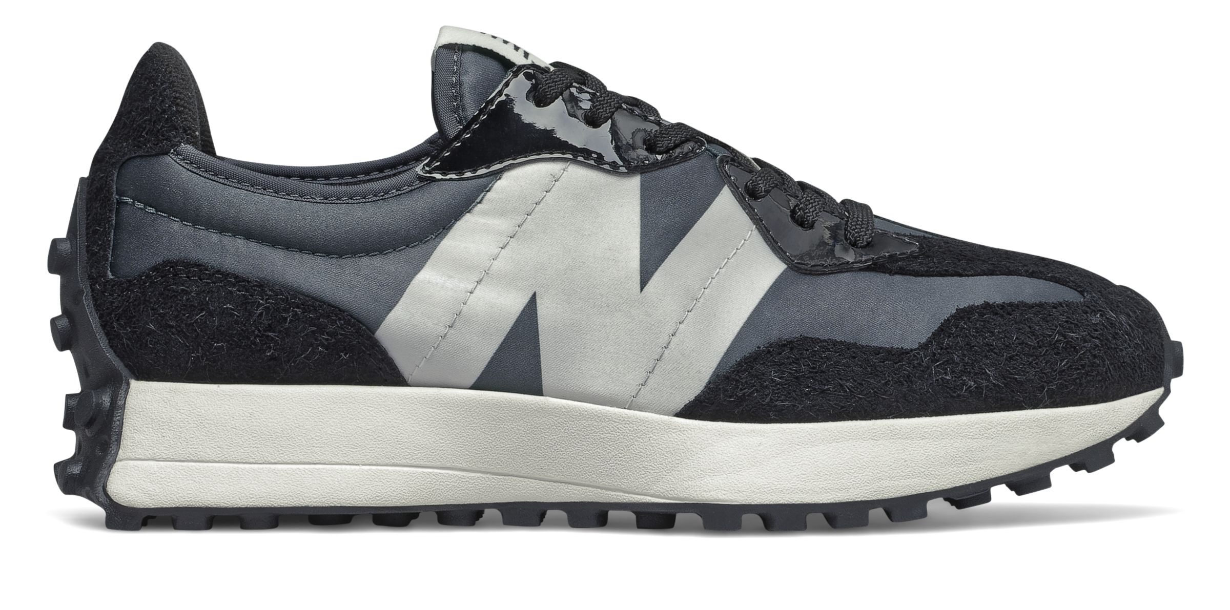 new balance trainers womens black