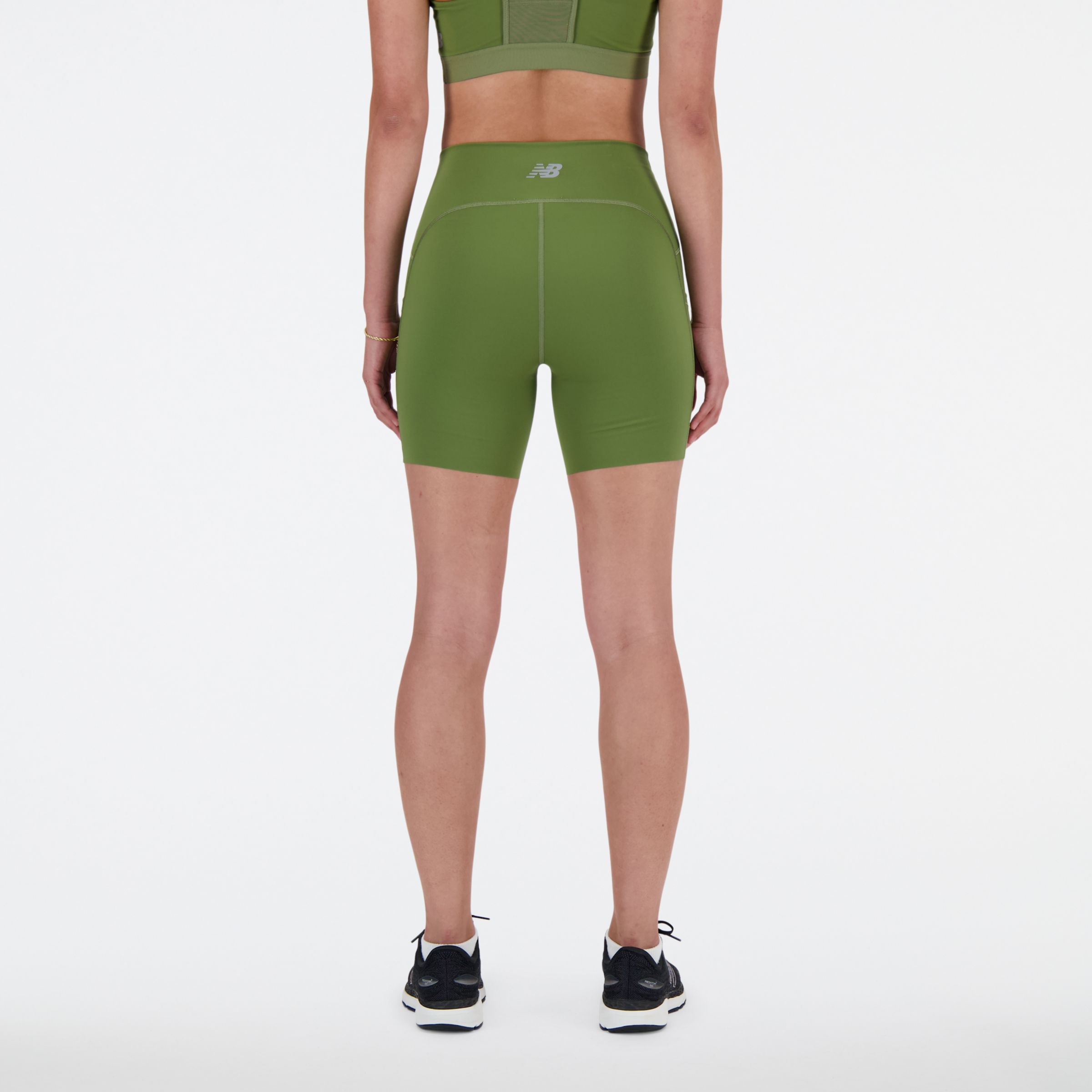 NB Sleek Pocket High Rise Short 6 吋短褲