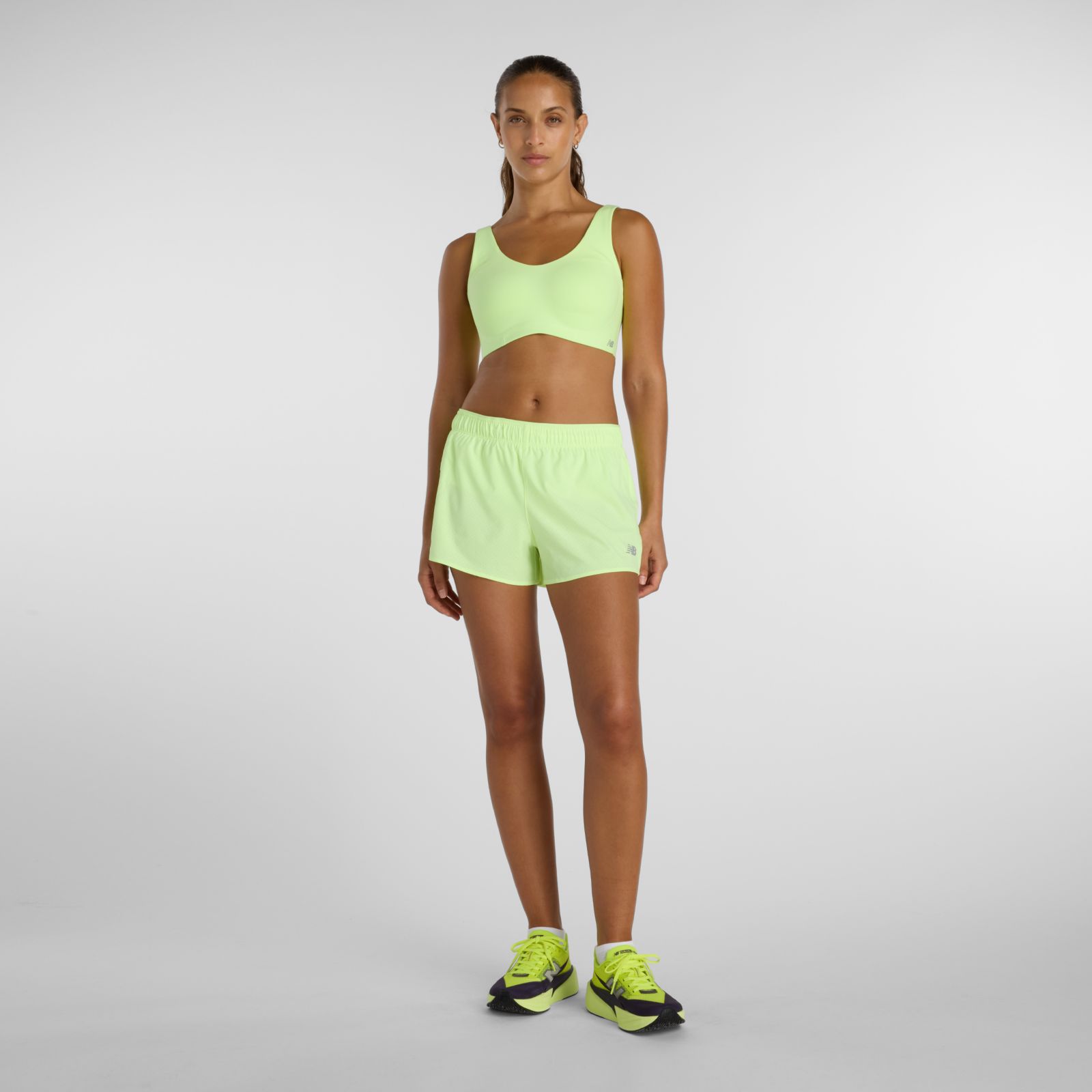 Женские брюки New Balance RC Short 3" — фото 2
