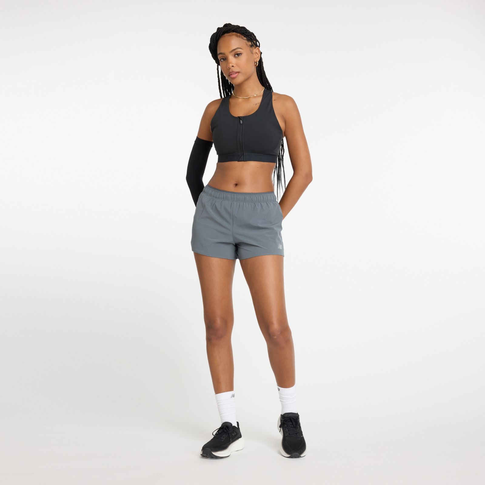 Женские брюки New Balance RC Short 3" — фото 6