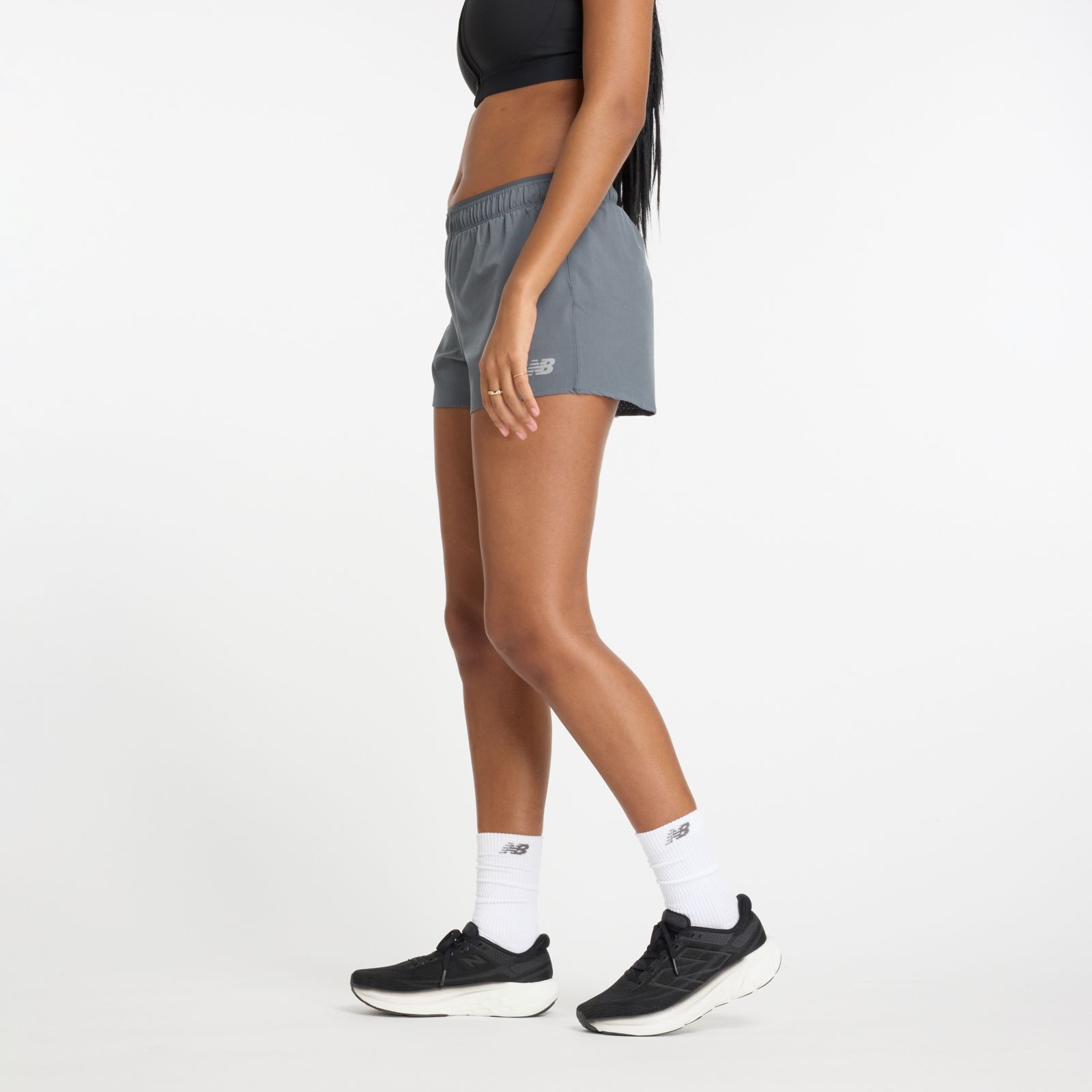 Женские брюки New Balance RC Short 3" — фото 4