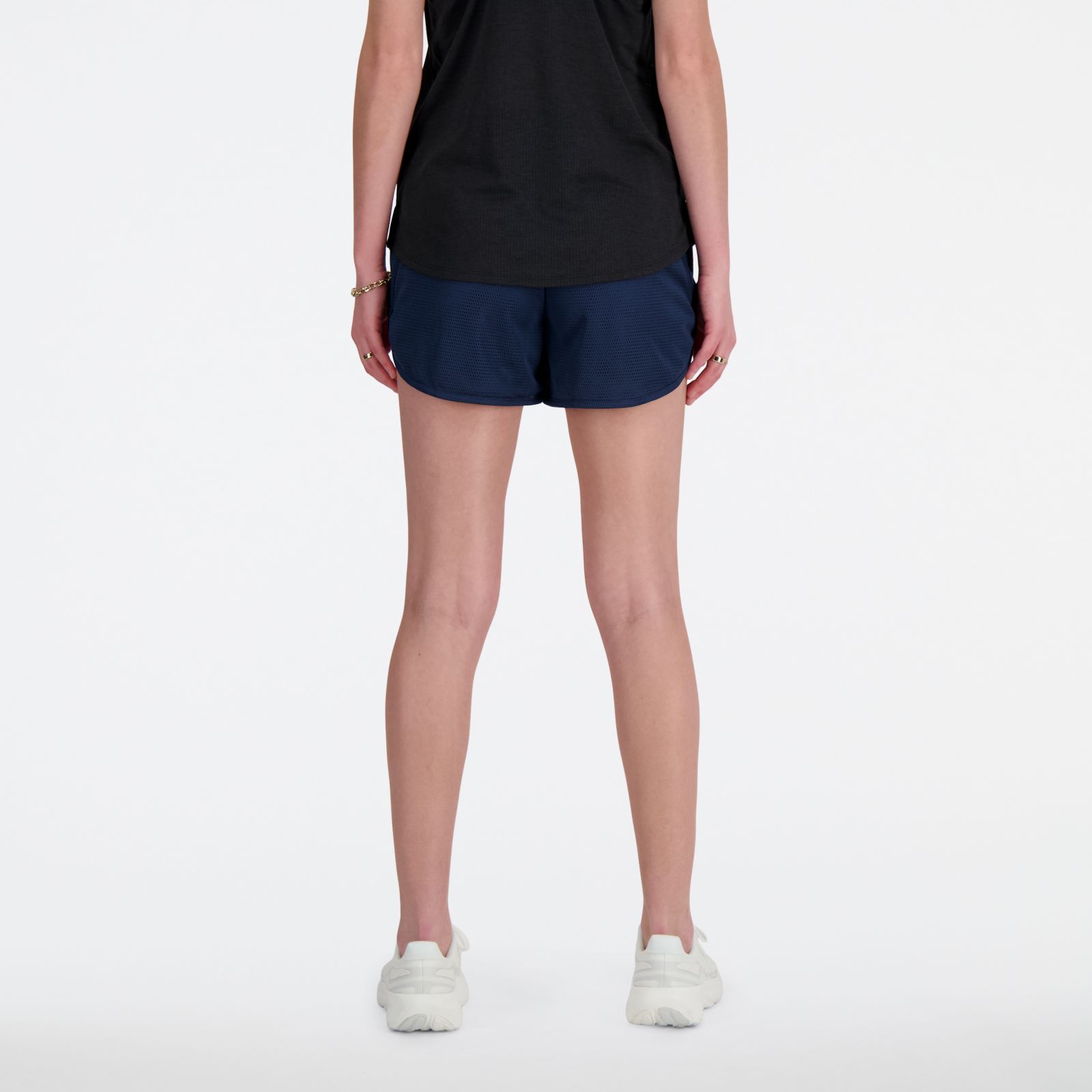 Женские брюки New Balance Athletics Mesh Short — фото 5