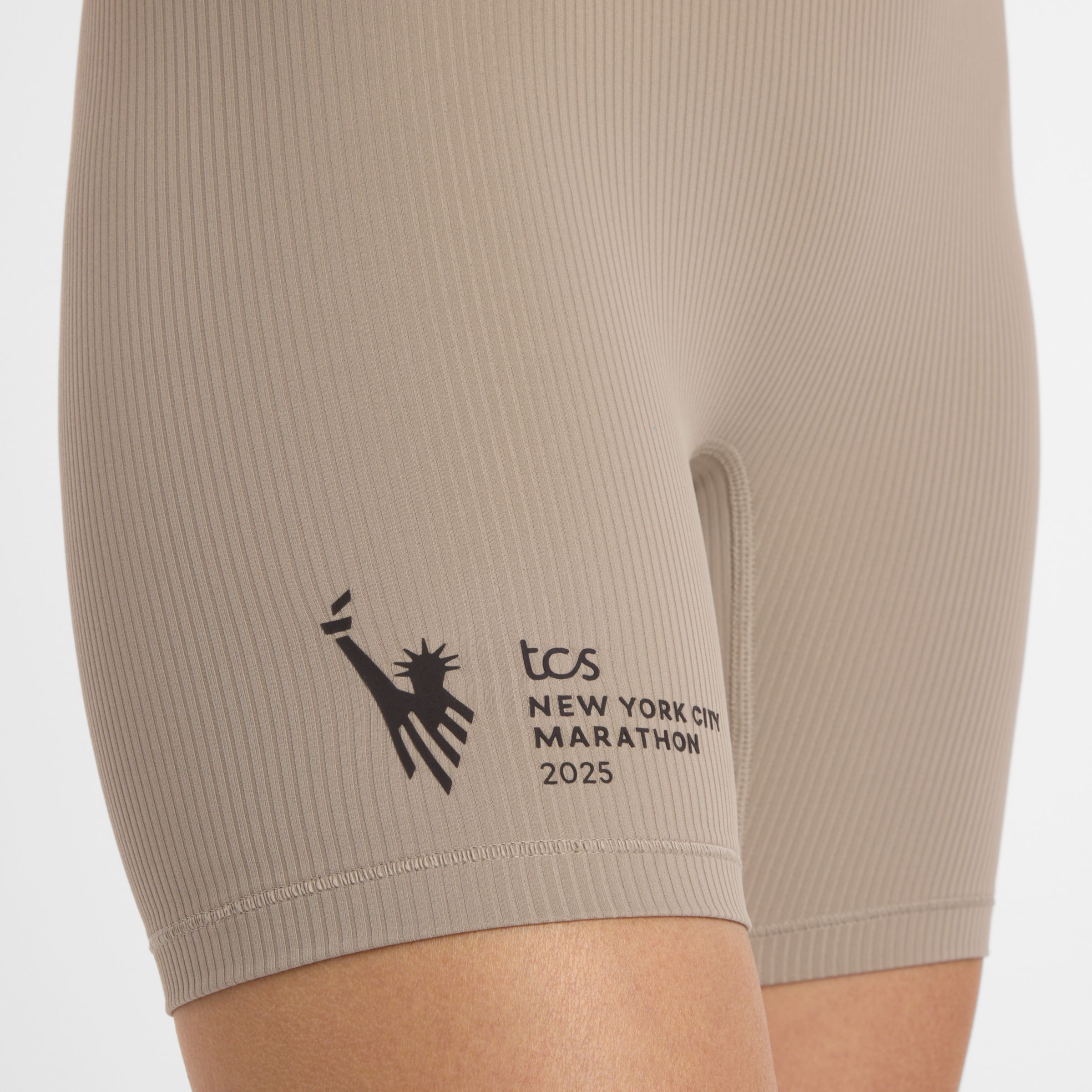 NYC Marathon Rib High Rise Short 6"
