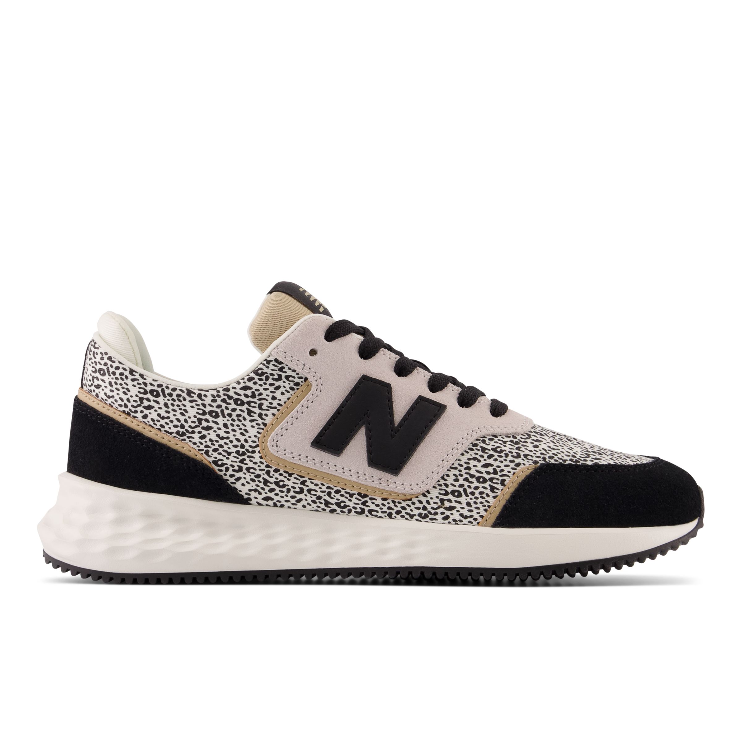 

New Balance Women's Fresh Foam X70 White/Black/Beige - White/Black/Beige