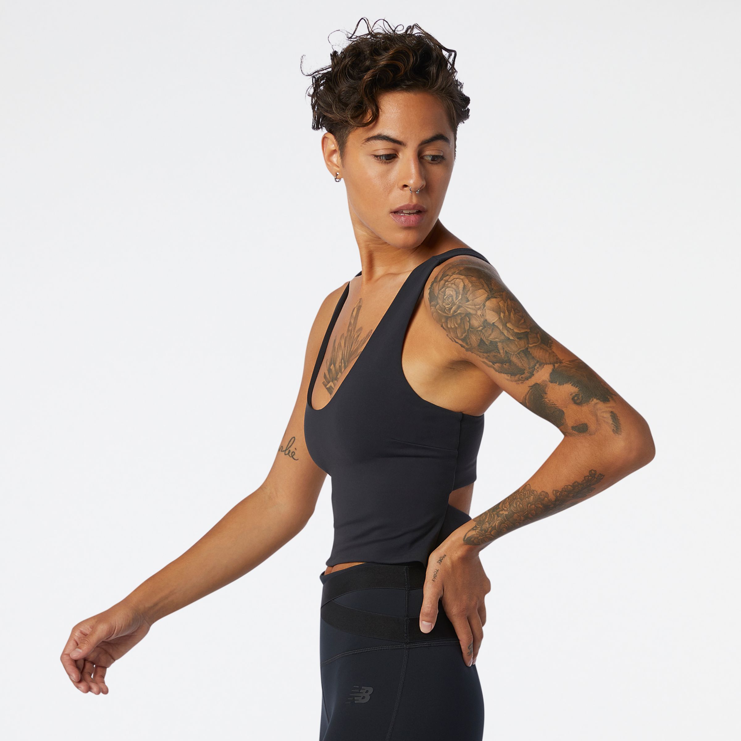 new balance evolve crop tank