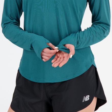 New balance accelerate store long sleeve top