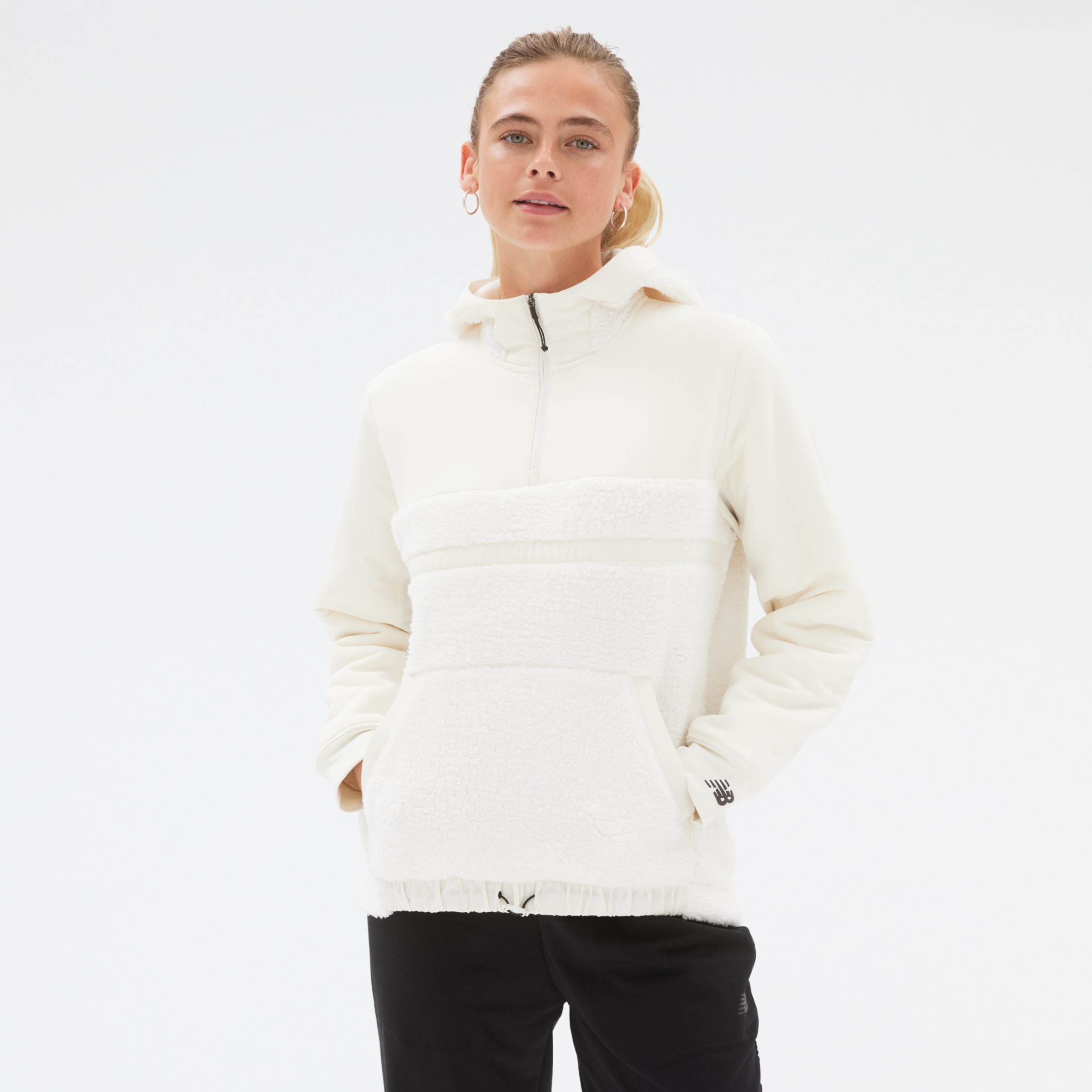

New Balance Women's Q Speed Sherpa Pullover White - White