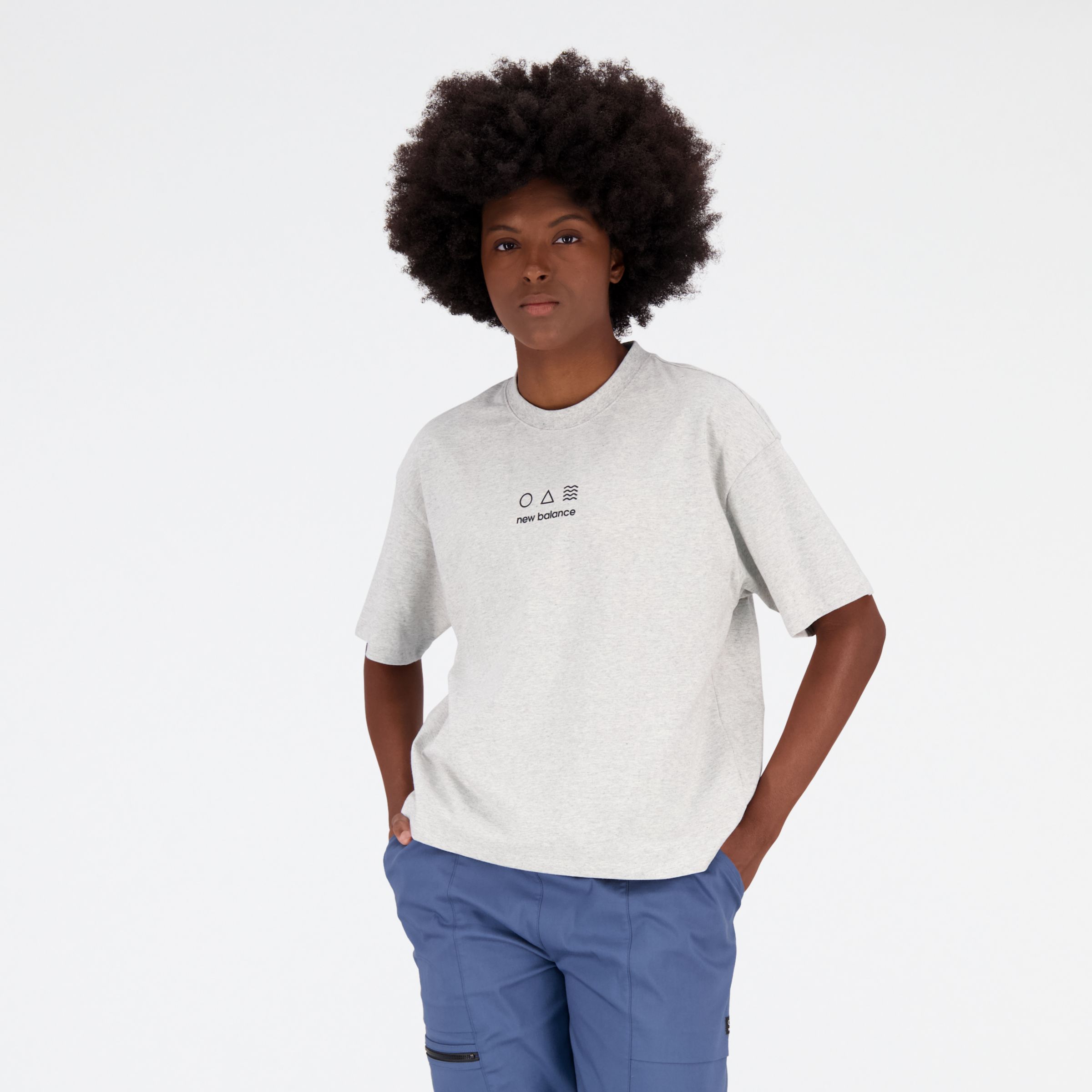 New Balance Femme AT Spinnex T-Shirt en Beige, Cotton, Taille XS