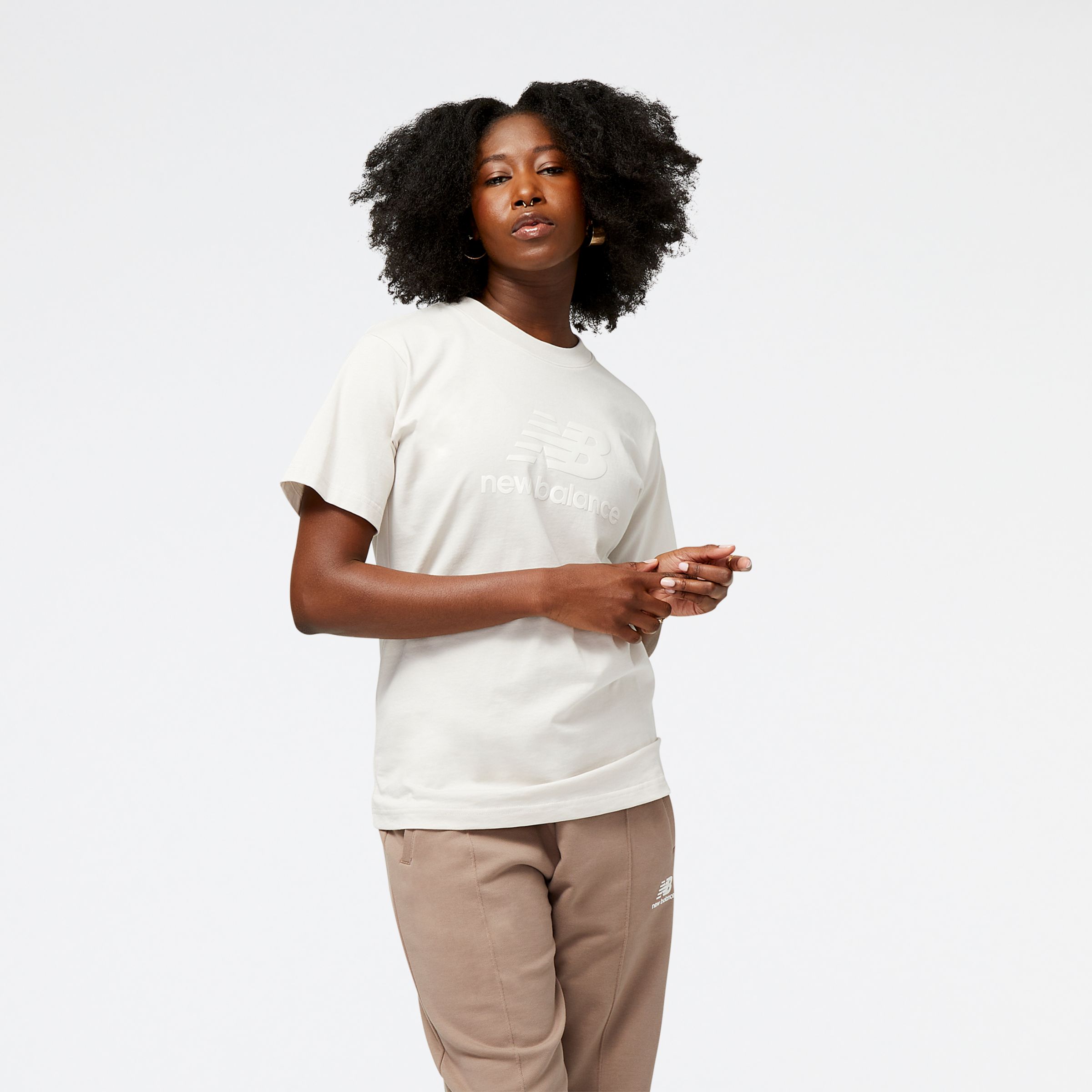 New Balance Femme Athletics Pearl Graphic T-Shirt en Grey/Gris, Cotton, Taille XL