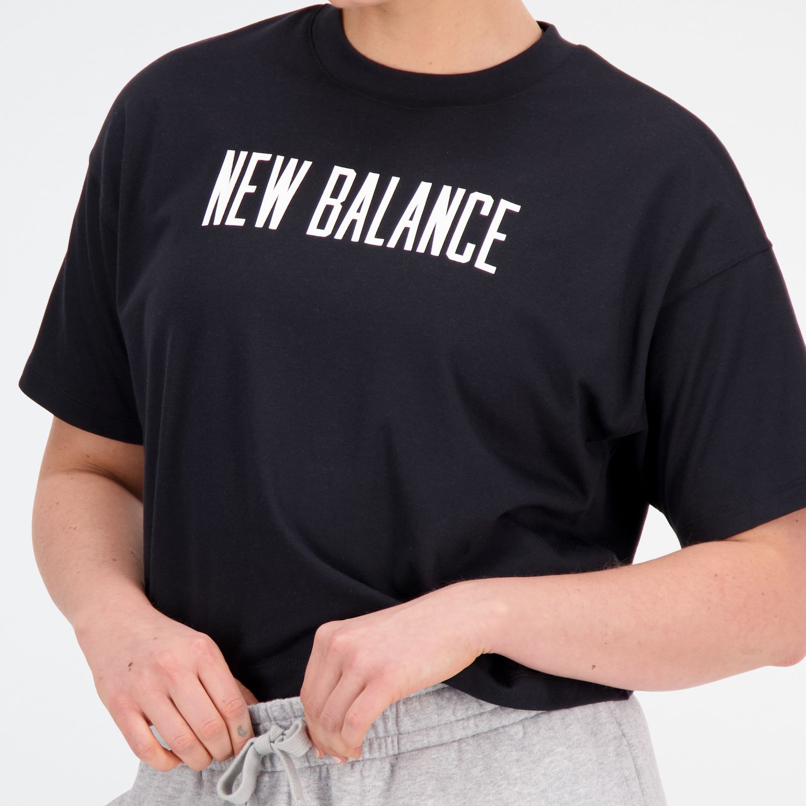 線上選購New Balance Relentless Fashion Sweat Tee