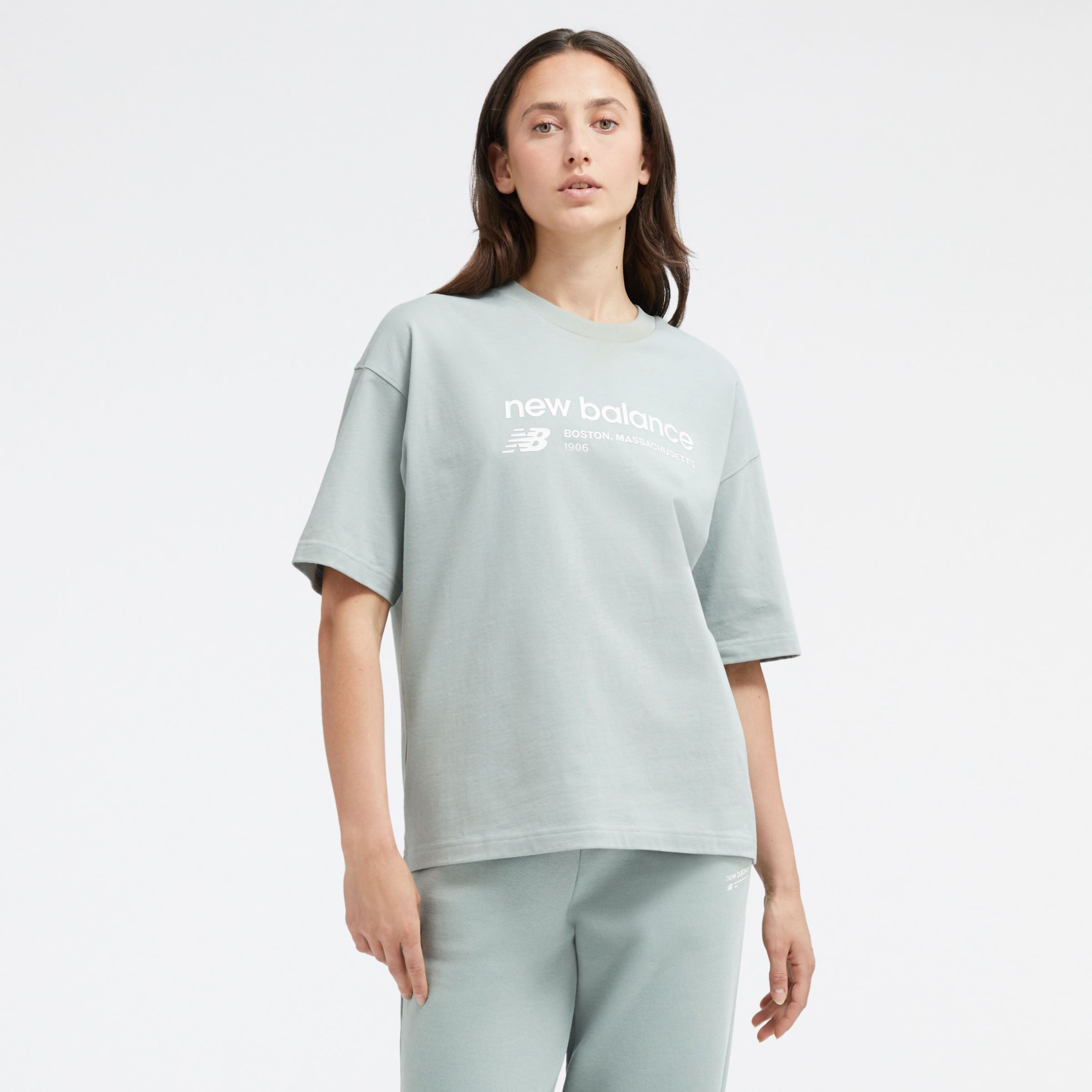 

New Balance Women's Linear Heritage Jersey Oversized T-Shirt Green - Green