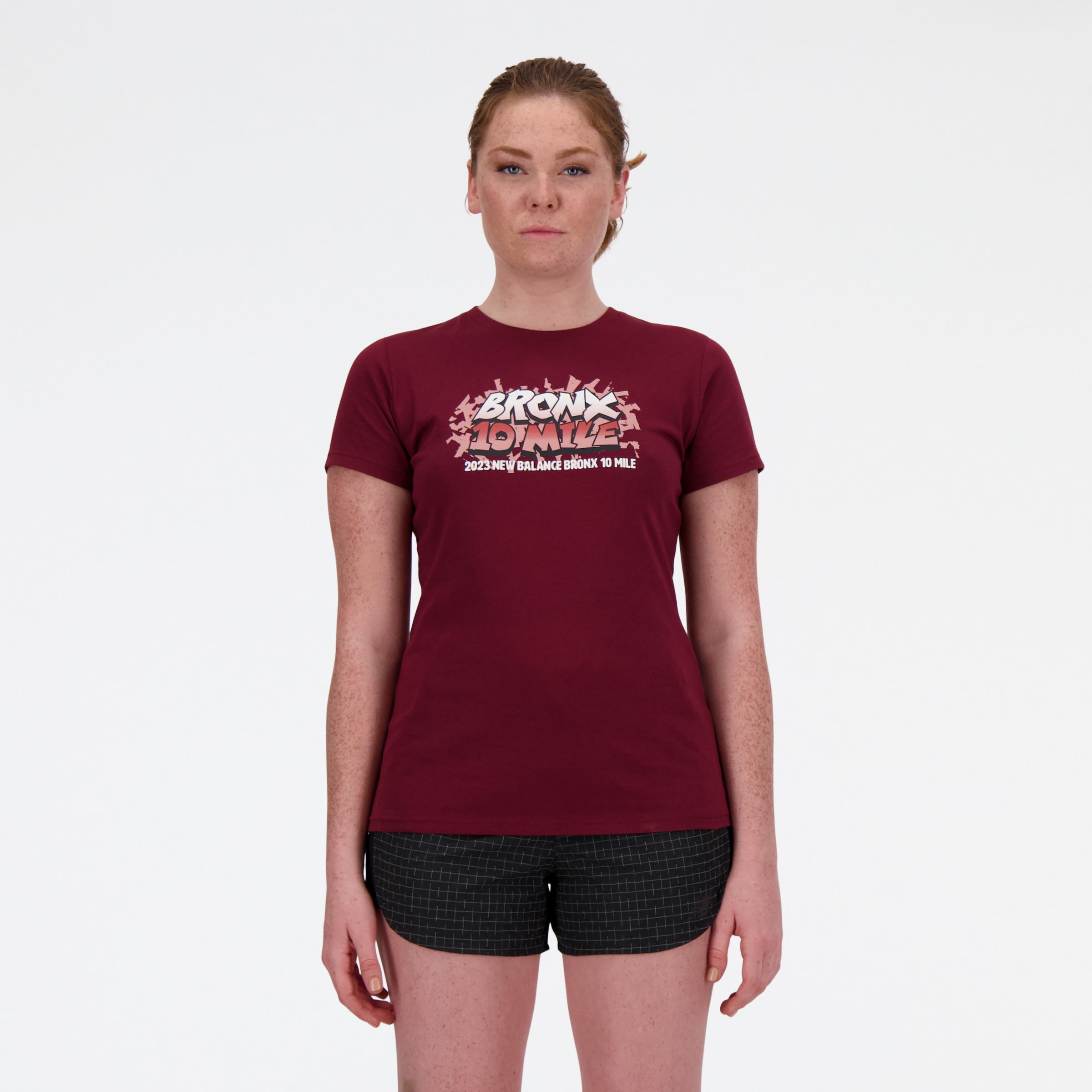 

New Balance Women's Bronx 10 Mile Graphic T-Shirt Red - Red